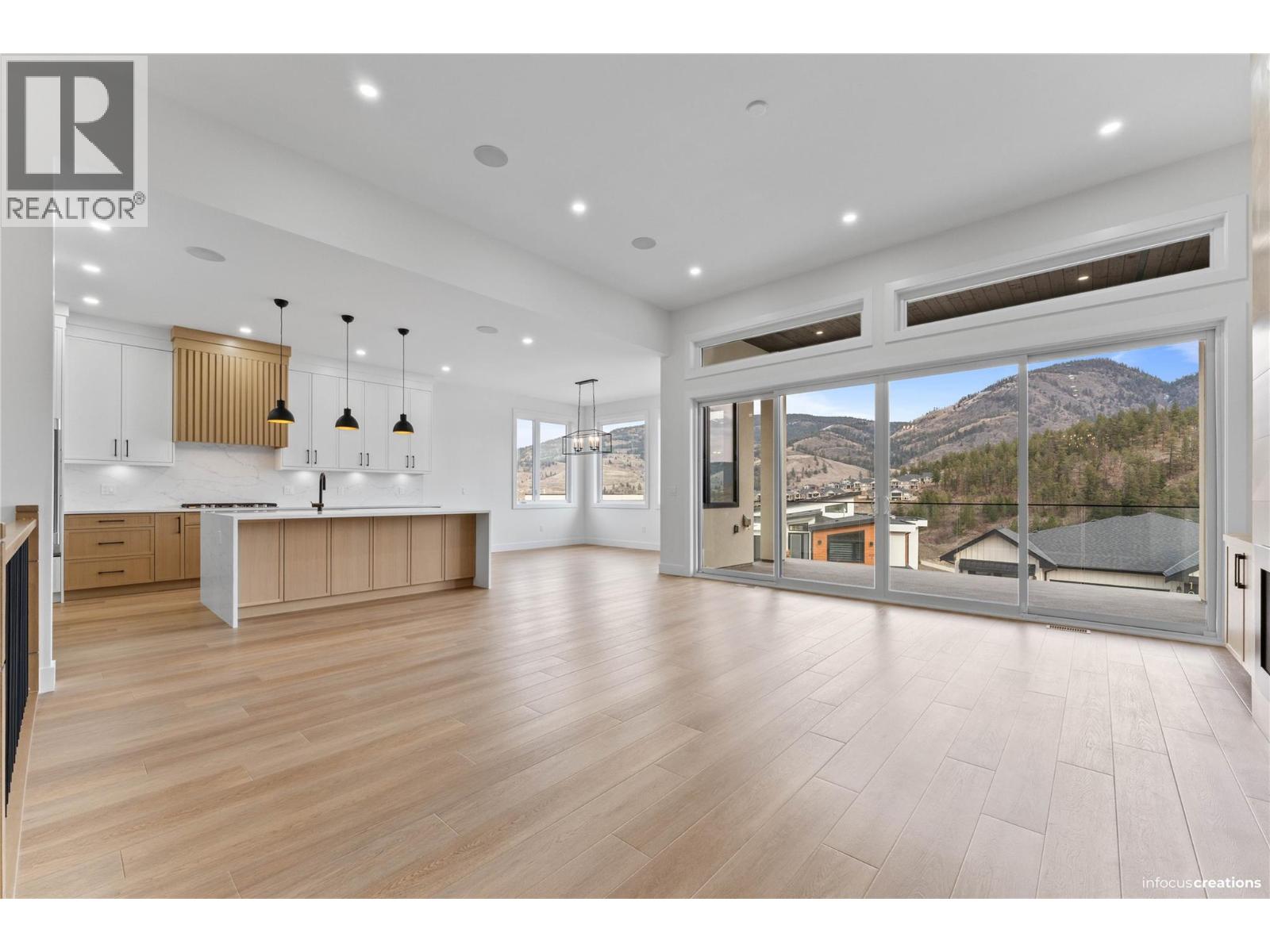 1022 Carnoustie Drive, Kelowna, British Columbia  V1P 0A3 - Photo 11 - 10376022