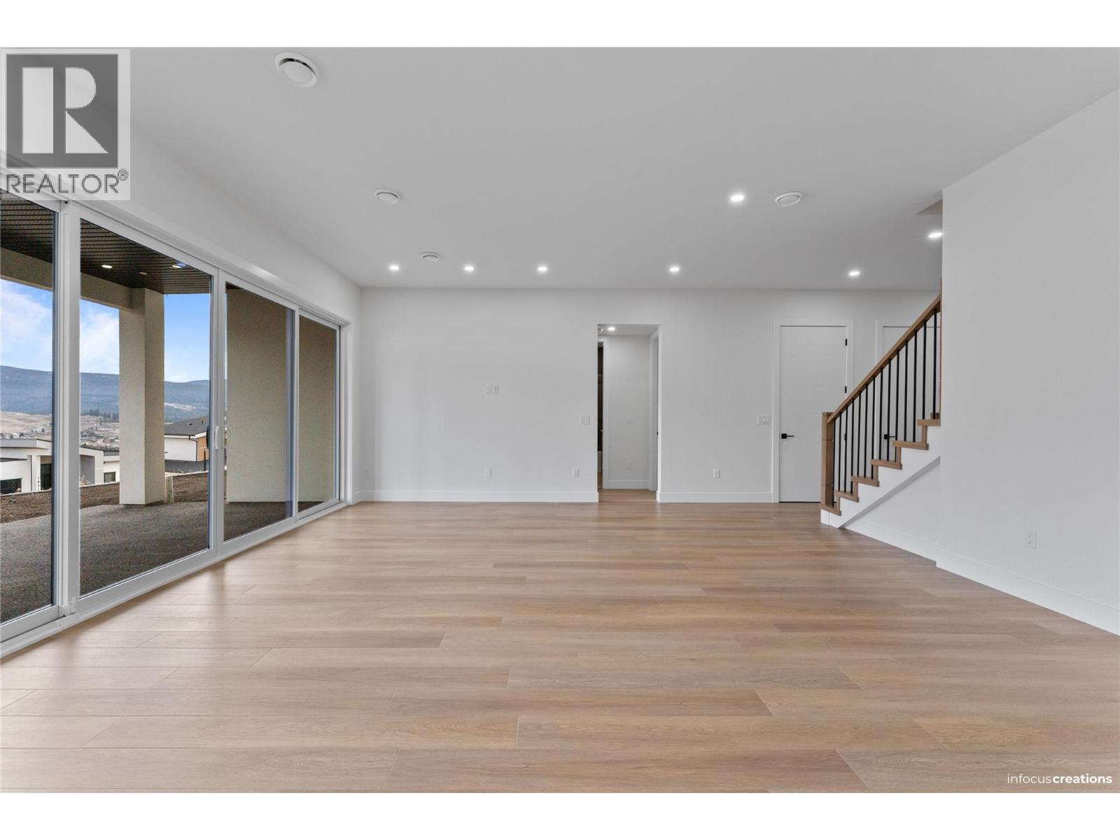 1022 Carnoustie Drive, Kelowna, British Columbia  V1P 0A3 - Photo 32 - 10376022