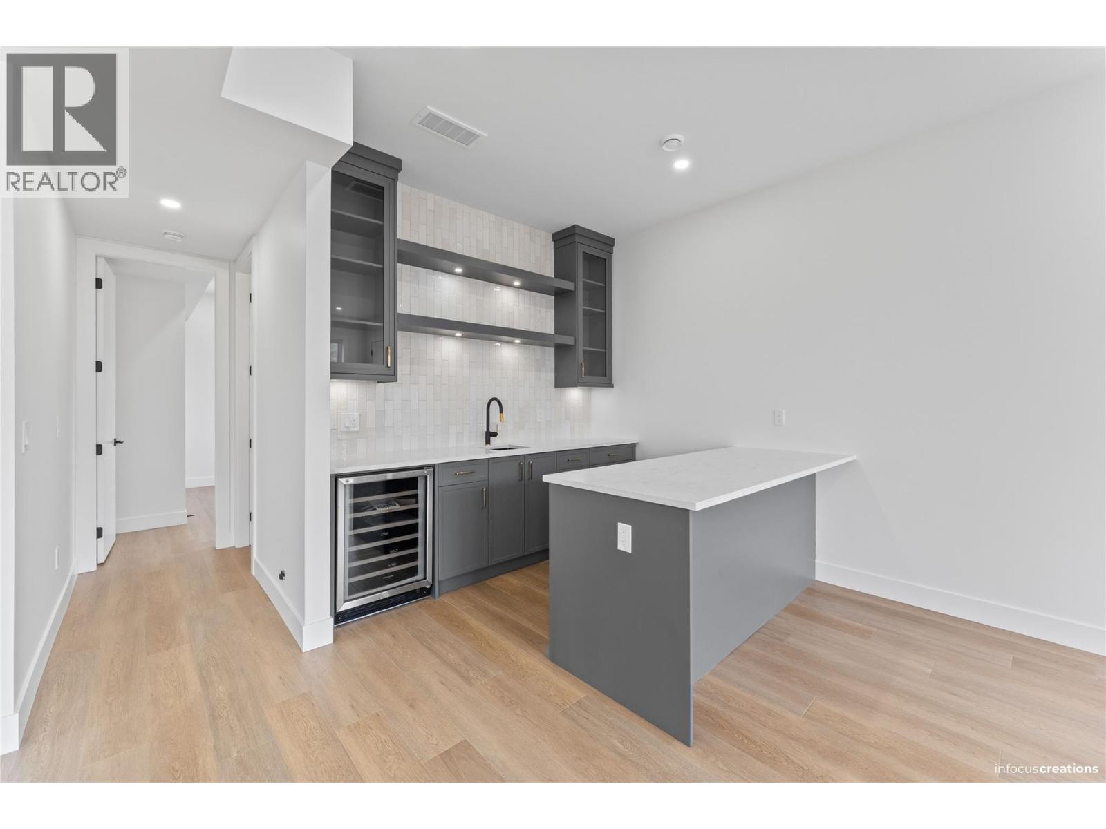 1022 Carnoustie Drive, Kelowna, British Columbia  V1P 0A3 - Photo 33 - 10376022