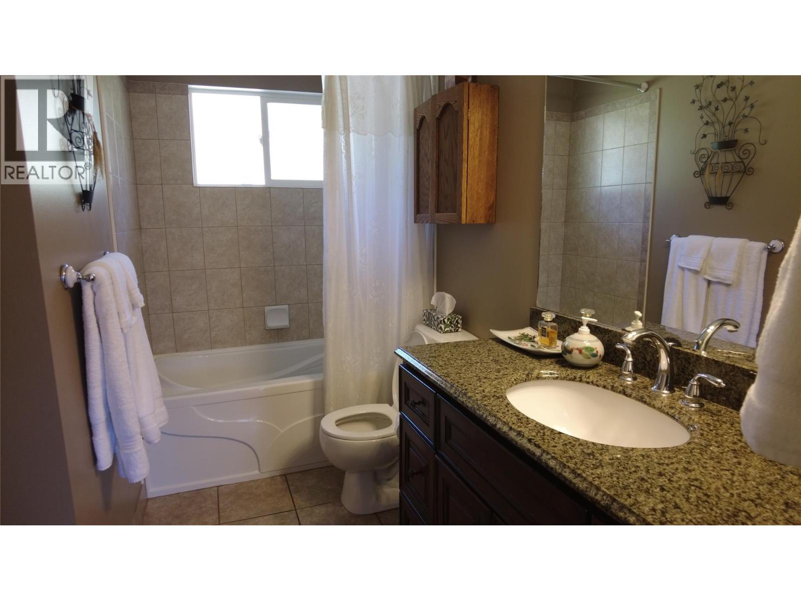 7389 Valley Heights Drive, Grand Forks, British Columbia  V0H 1H0 - Photo 21 - 10376190