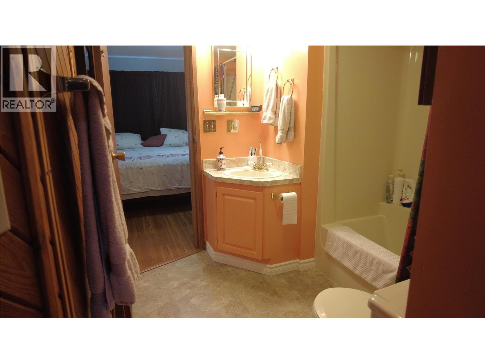 7389 Valley Heights Drive, Grand Forks, British Columbia  V0H 1H0 - Photo 27 - 10376190