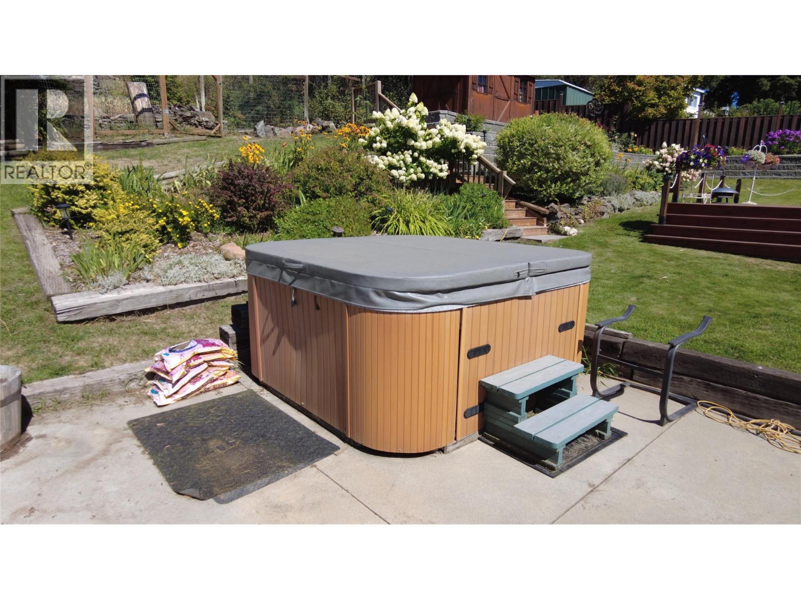 7389 Valley Heights Drive, Grand Forks, British Columbia  V0H 1H0 - Photo 37 - 10376190