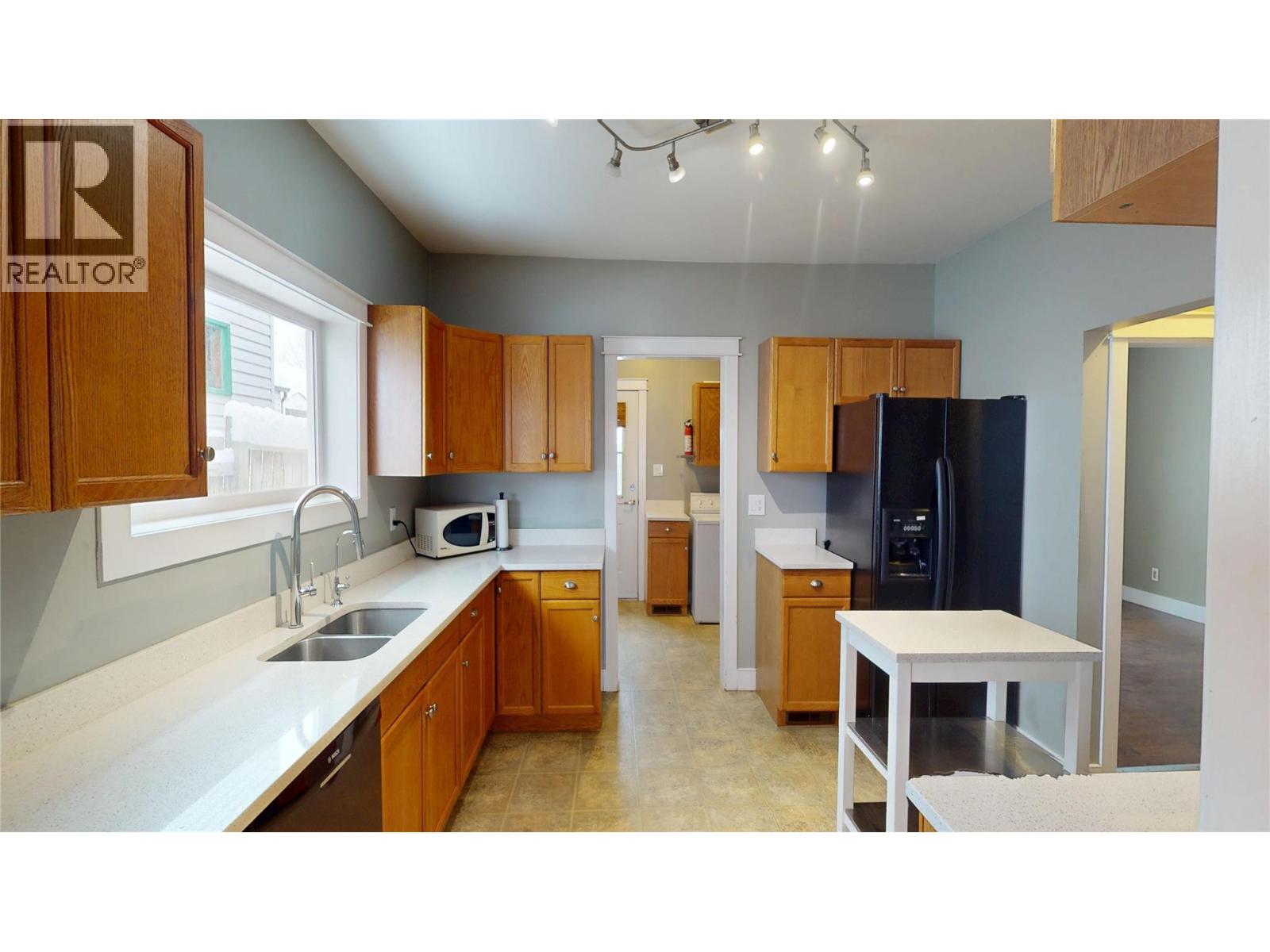 109 13th Avenue S, Cranbrook, British Columbia  V1C 2V6 - Photo 14 - 10376015