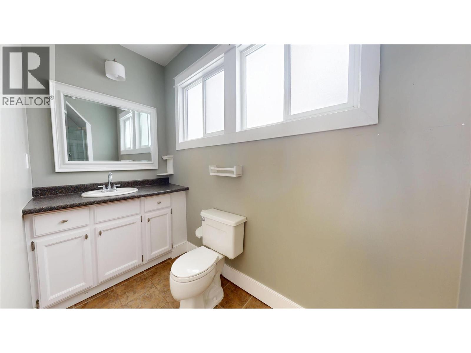 109 13th Avenue S, Cranbrook, British Columbia  V1C 2V6 - Photo 26 - 10376015