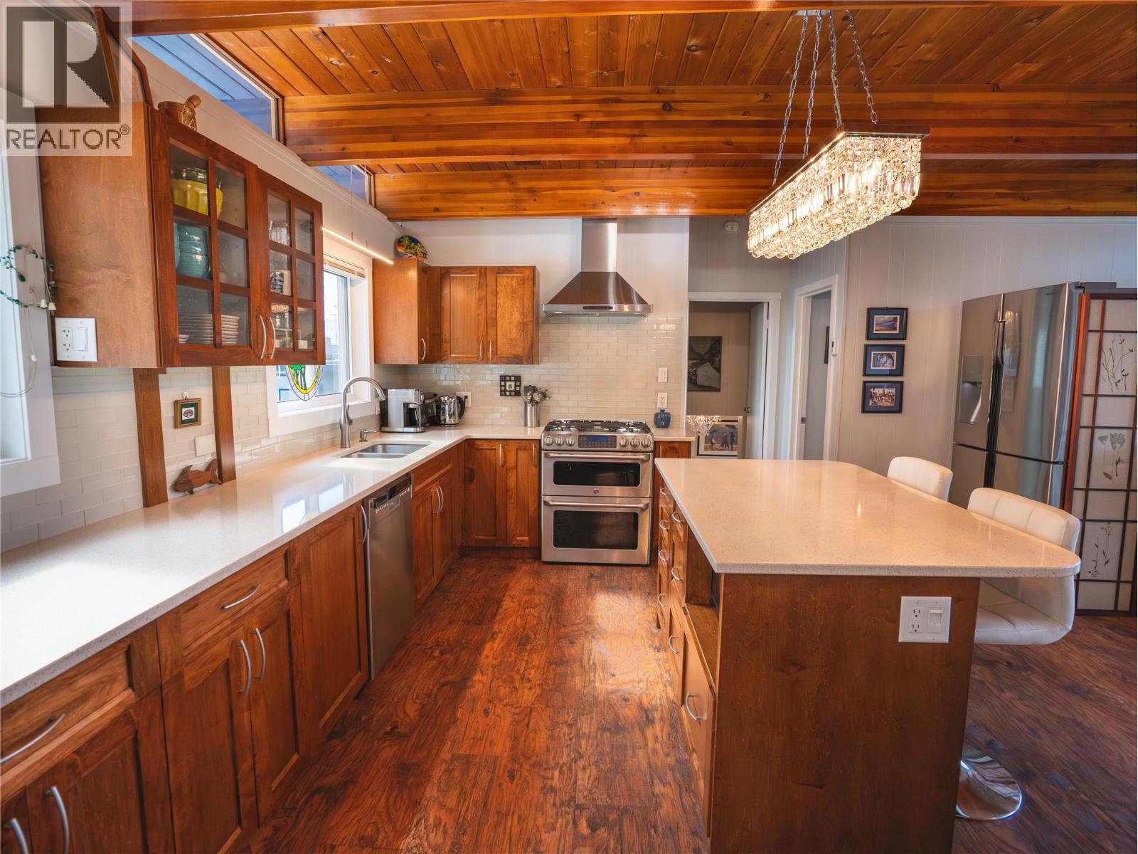 1618 Duncan Ave E Avenue, Penticton, British Columbia  V2A 2X9 - Photo 5 - 10376158