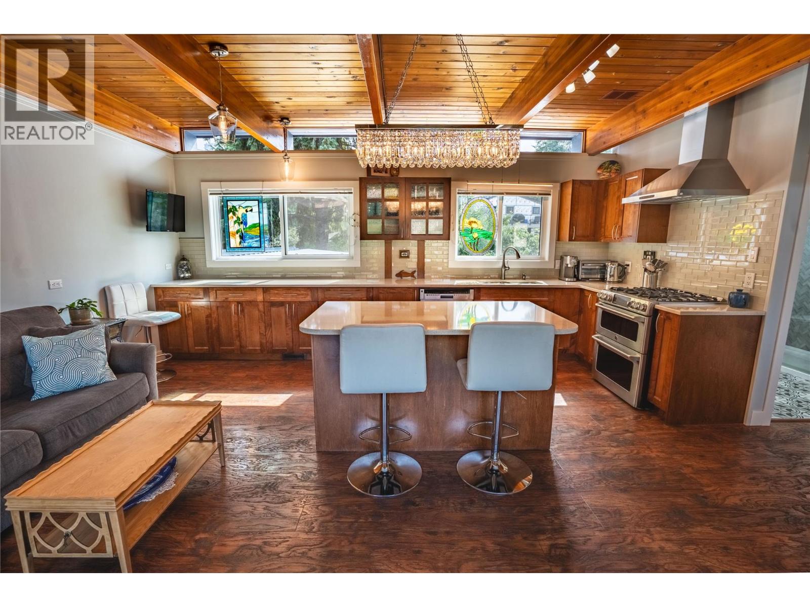 1618 Duncan Ave E Avenue, Penticton, British Columbia  V2A 2X9 - Photo 6 - 10376158