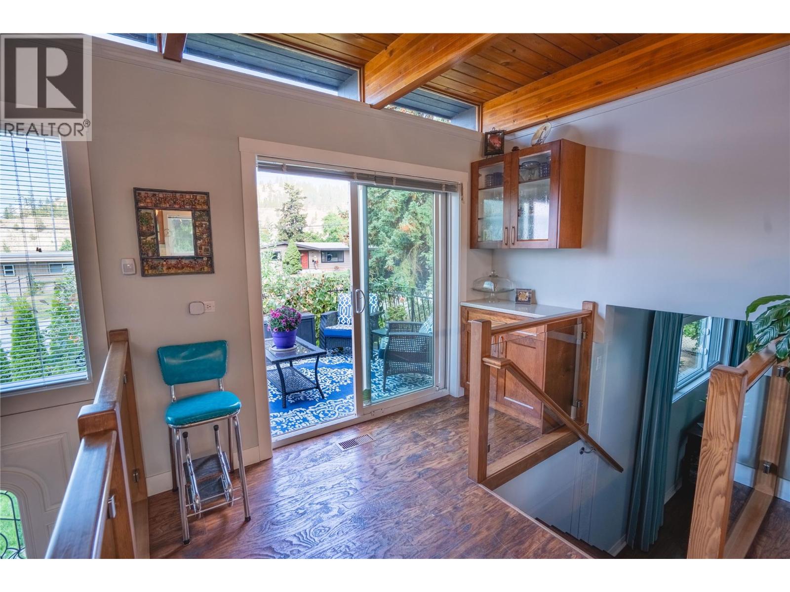 1618 Duncan Ave E Avenue, Penticton, British Columbia  V2A 2X9 - Photo 8 - 10376158