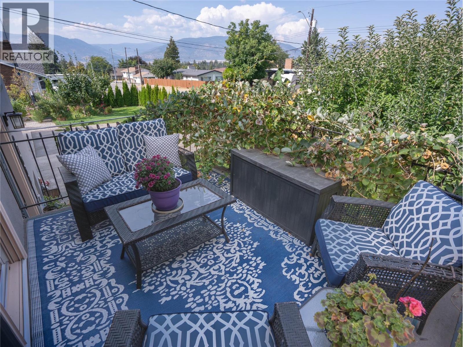 1618 Duncan Ave E Avenue, Penticton, British Columbia  V2A 2X9 - Photo 9 - 10376158