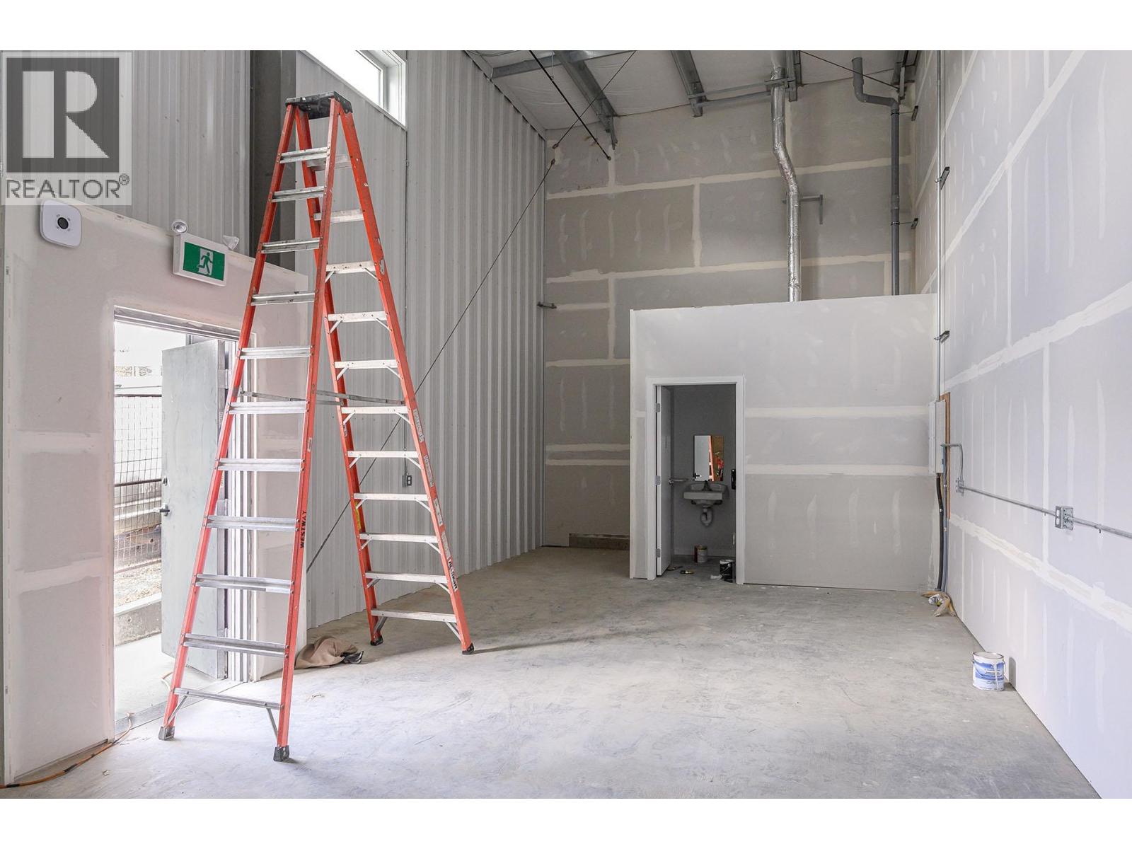 240 Larkspur Street, Kamloops, British Columbia  V2B 2M4 - Photo 14 - 10375833