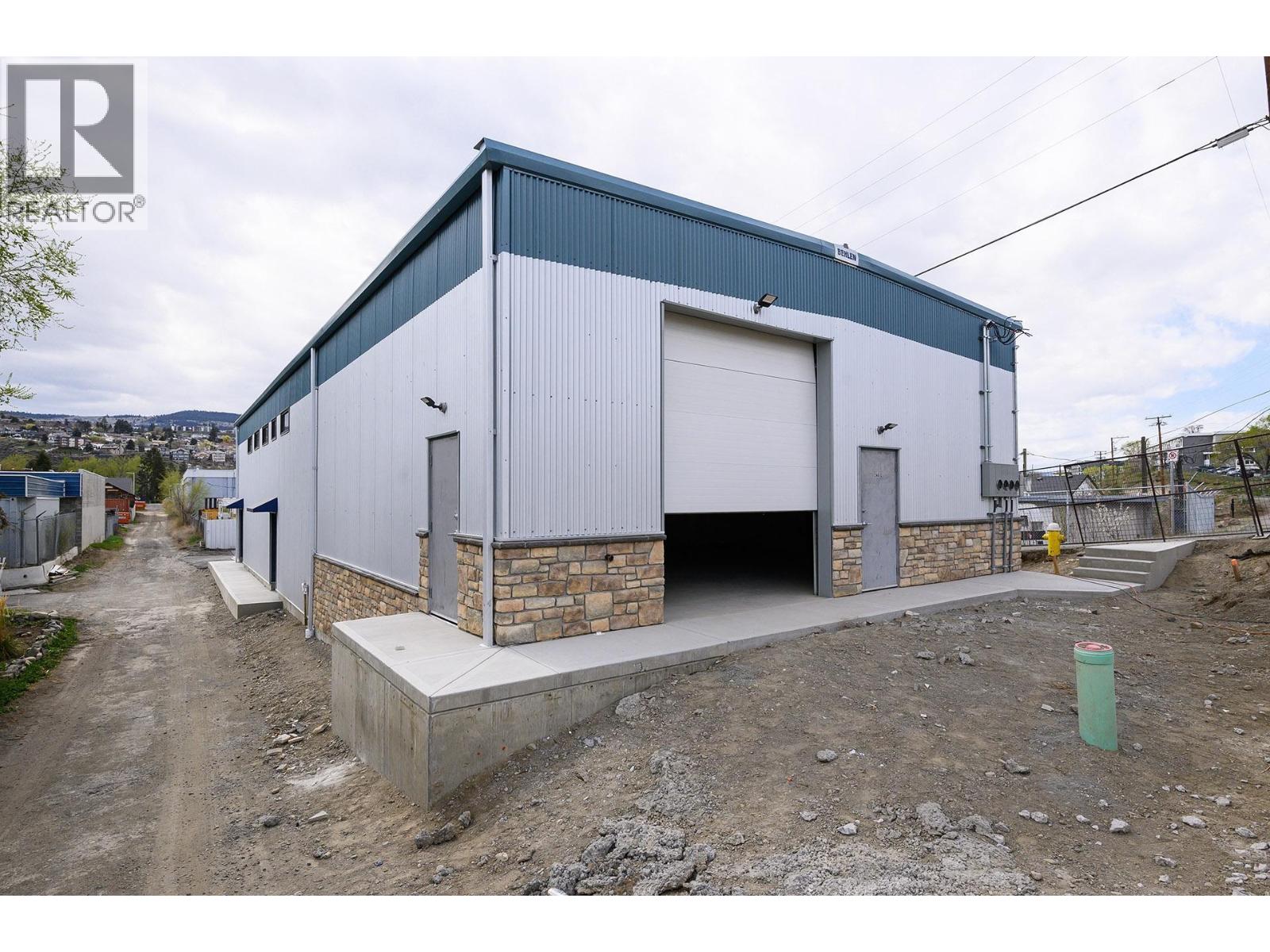 240 Larkspur Street, Kamloops, British Columbia  V2B 2M4 - Photo 8 - 10375833