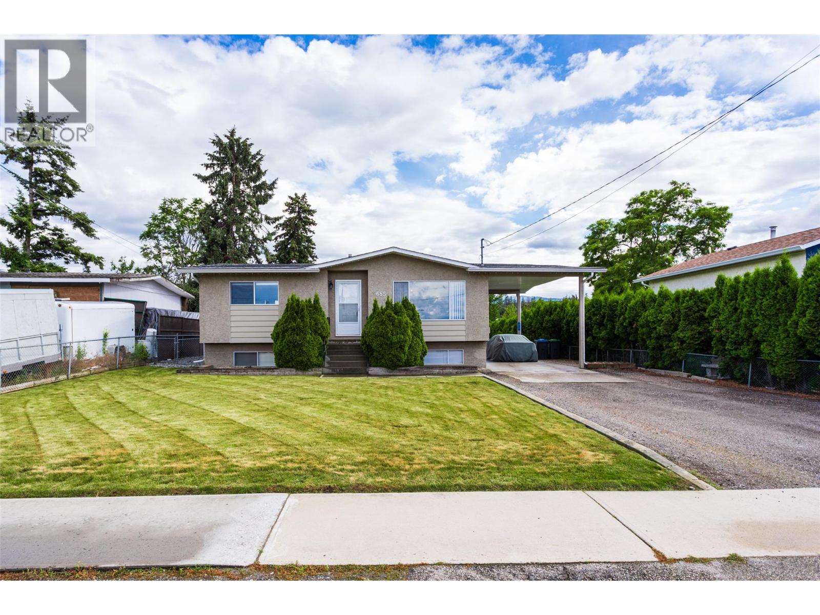 685 Quigley Road, Kelowna, British Columbia  V1X 1A6 - Photo 1 - 10376161