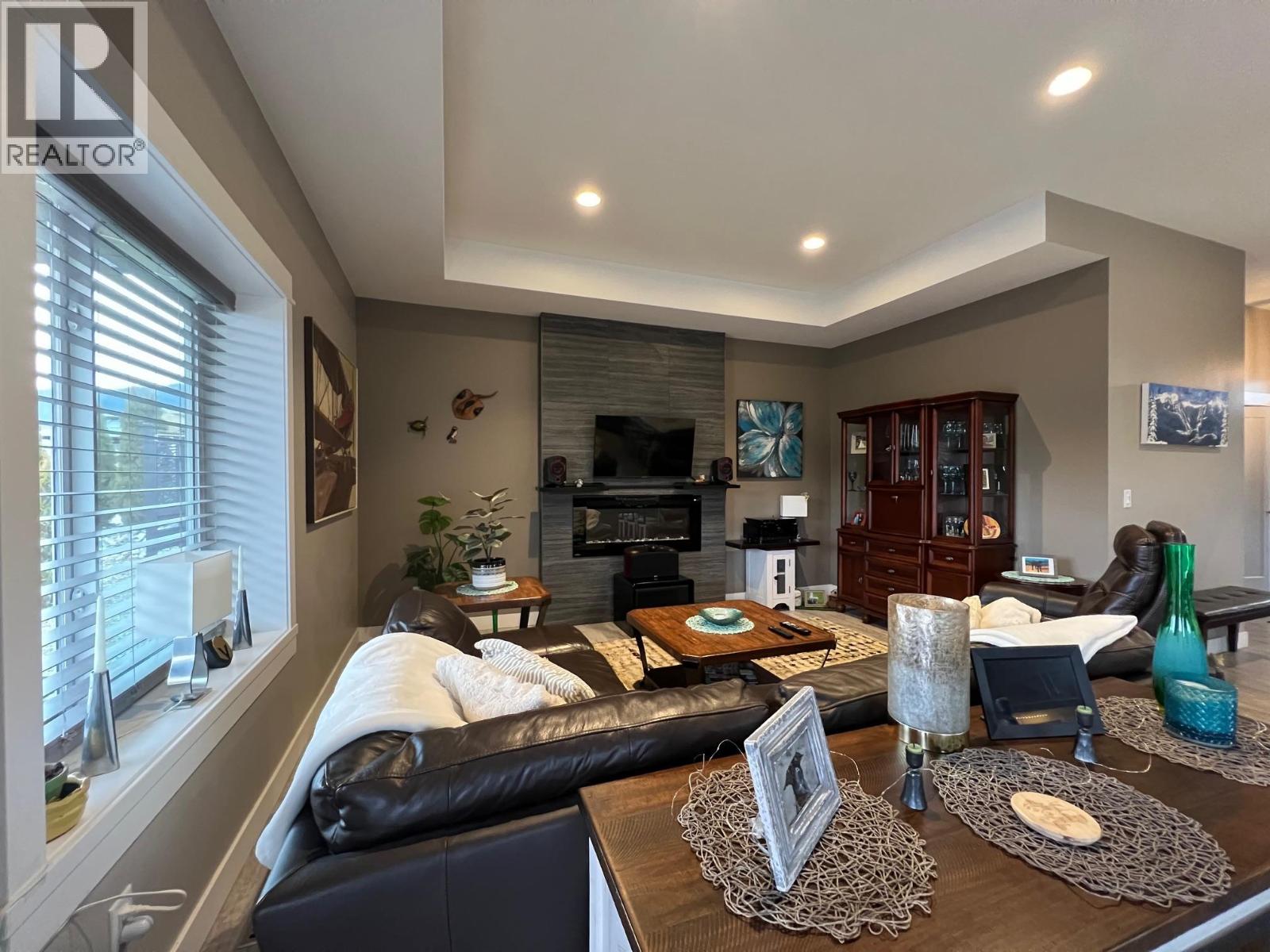 905 9th Avenue, Vernon, British Columbia  V1H 1Z1 - Photo 8 - 10374709