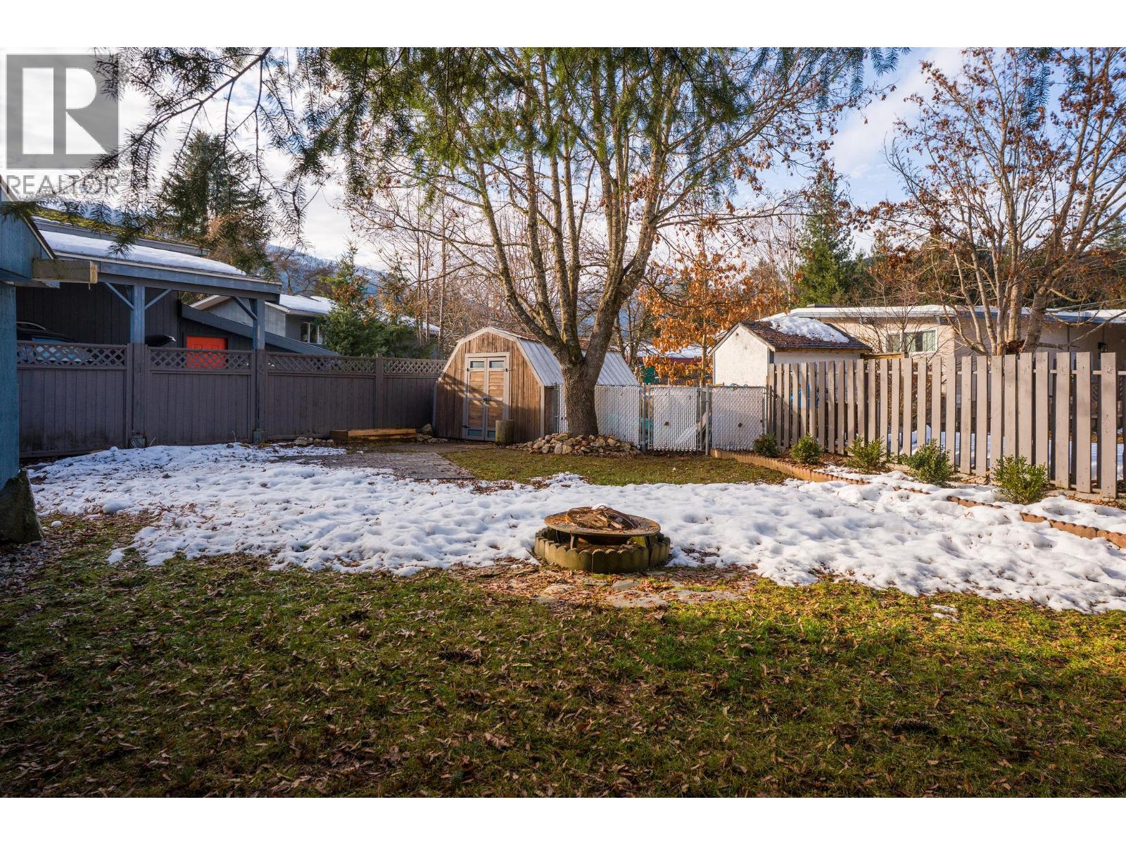 257 Viers Crescent, Revelstoke, British Columbia  V0E 2S1 - Photo 2 - 10376280