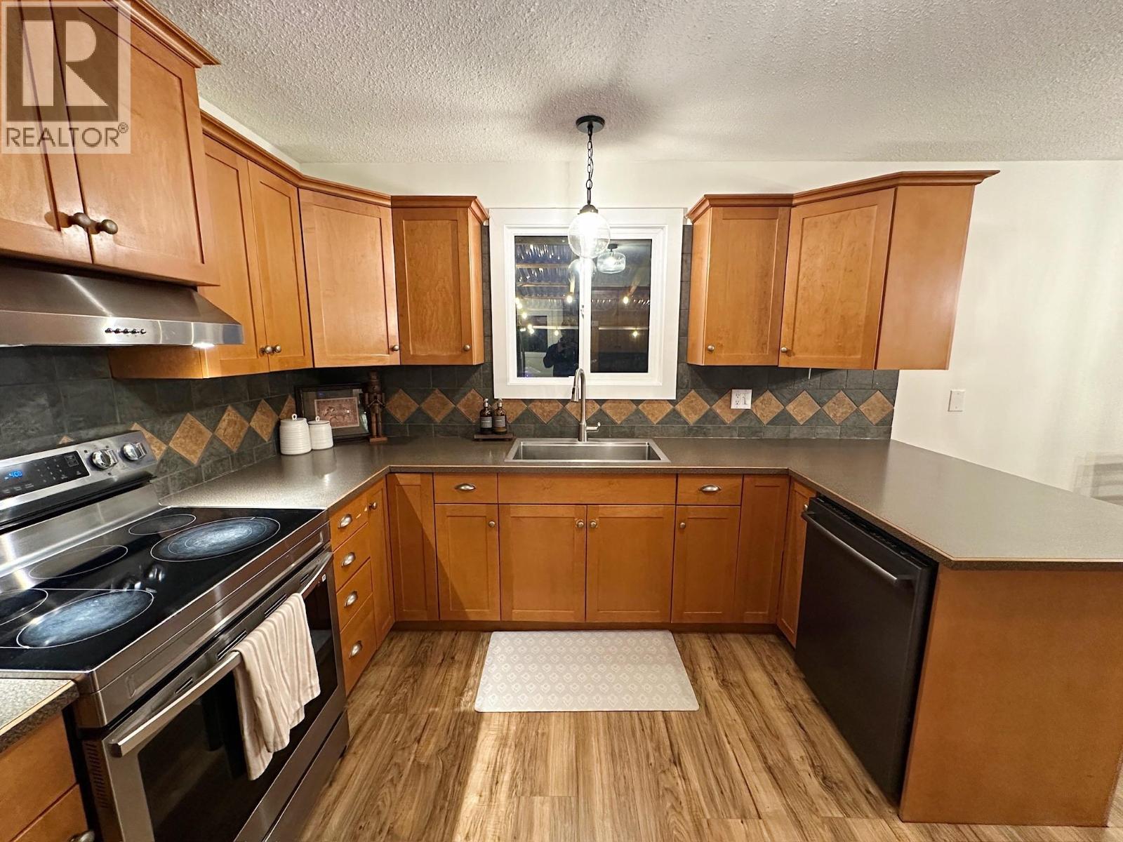 995 Graf Road, Kelowna, British Columbia  V1P 1C1 - Photo 13 - 10376231