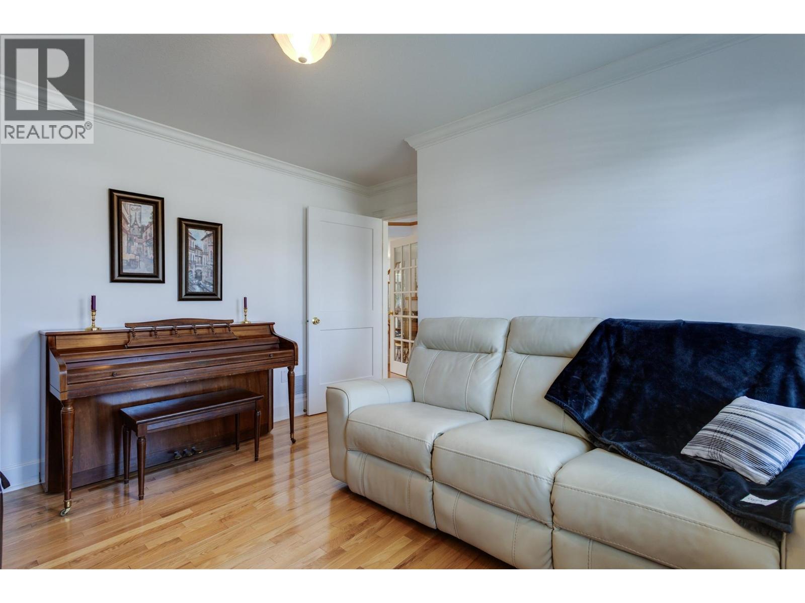 2205 Canary Place, Vernon, British Columbia  V1H 1R3 - Photo 32 - 10376182