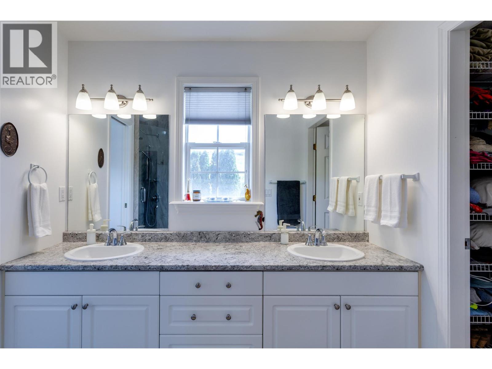 2205 Canary Place, Vernon, British Columbia  V1H 1R3 - Photo 37 - 10376182