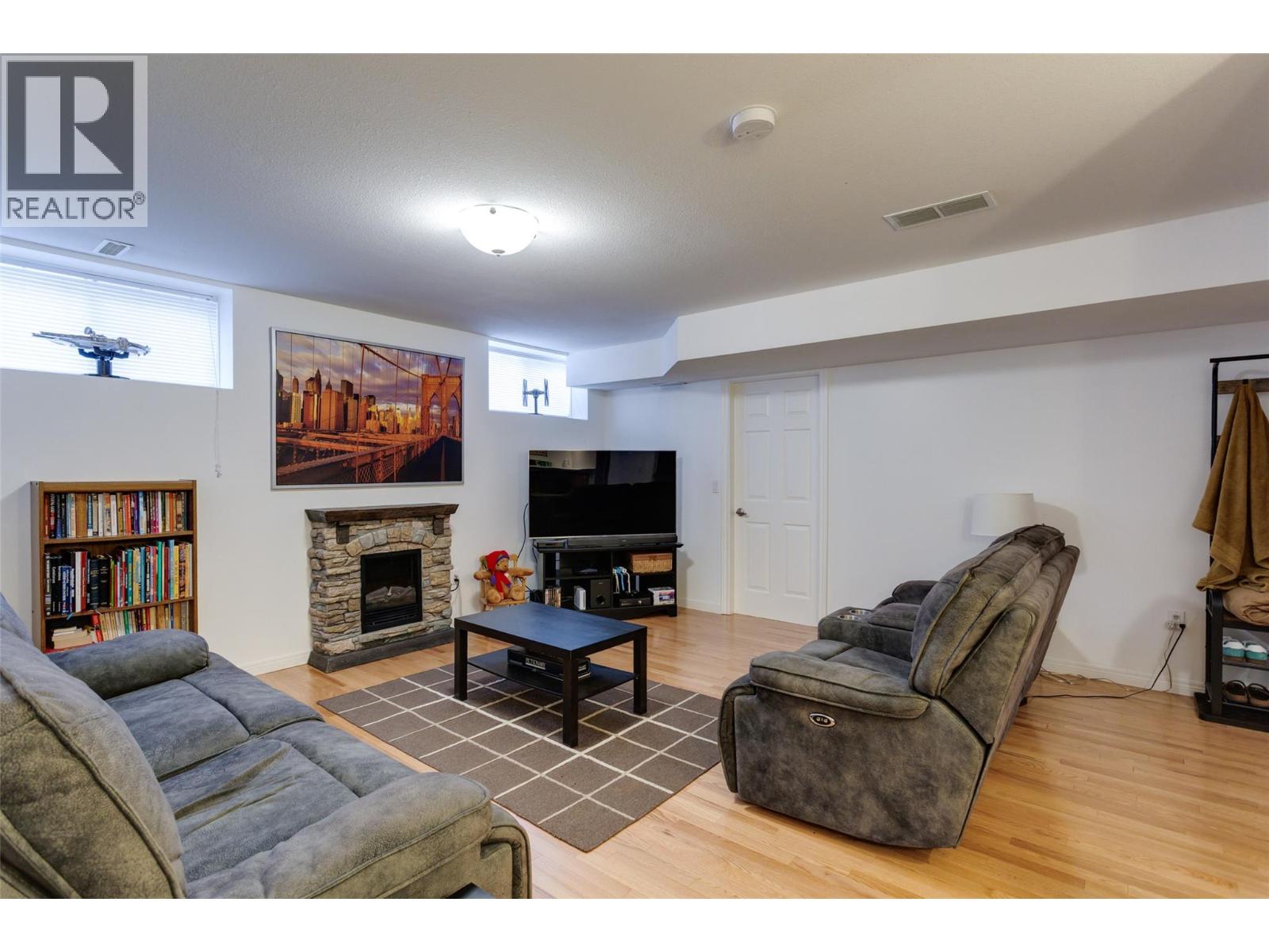 2205 Canary Place, Vernon, British Columbia  V1H 1R3 - Photo 47 - 10376182