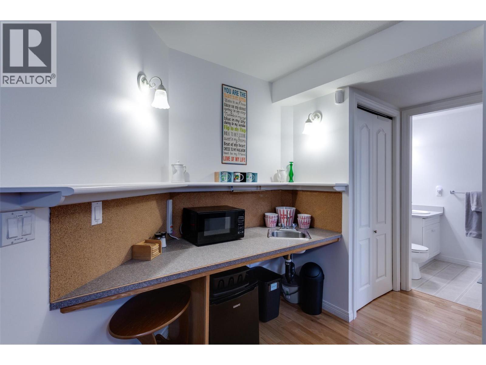 2205 Canary Place, Vernon, British Columbia  V1H 1R3 - Photo 49 - 10376182