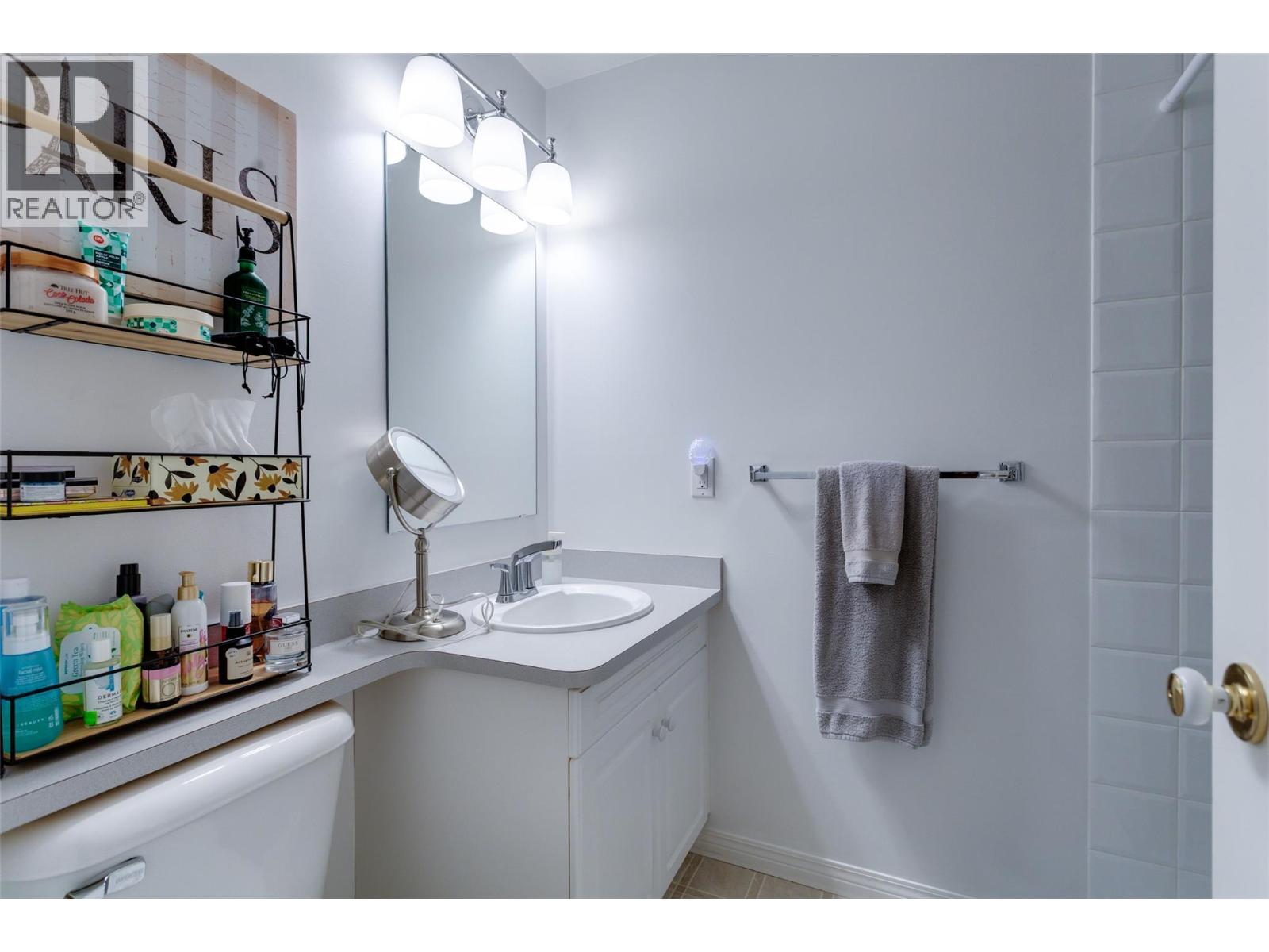 2205 Canary Place, Vernon, British Columbia  V1H 1R3 - Photo 52 - 10376182