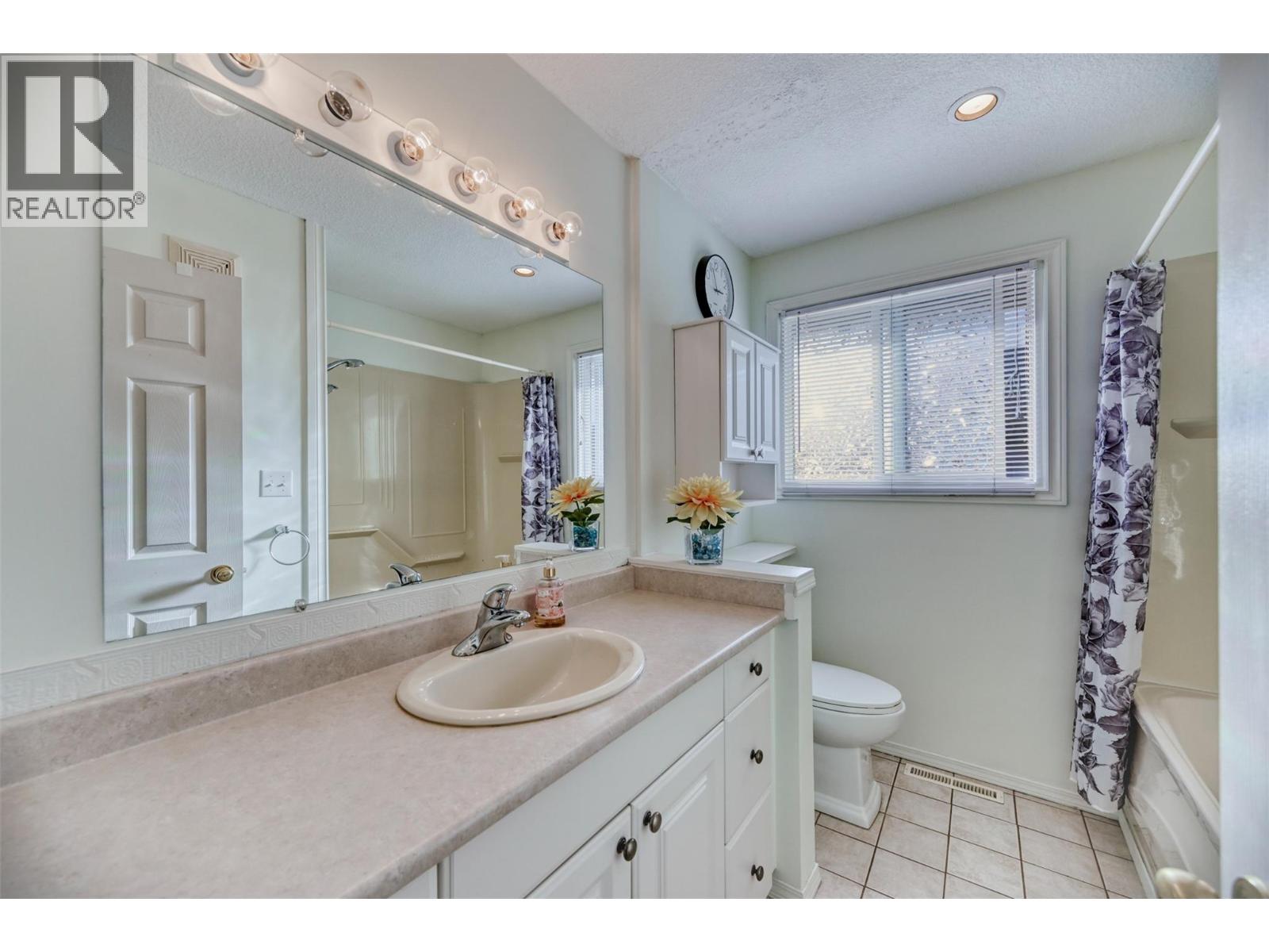 3 Finch Cres. Crescent, Osoyoos, British Columbia  V0H 1V0 - Photo 8 - 10374668