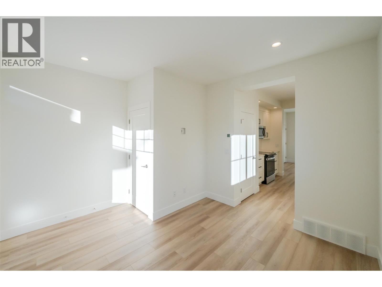 795 Ontario Street Unit# 105, Penticton, British Columbia  V2A 4S4 - Photo 5 - 10376360