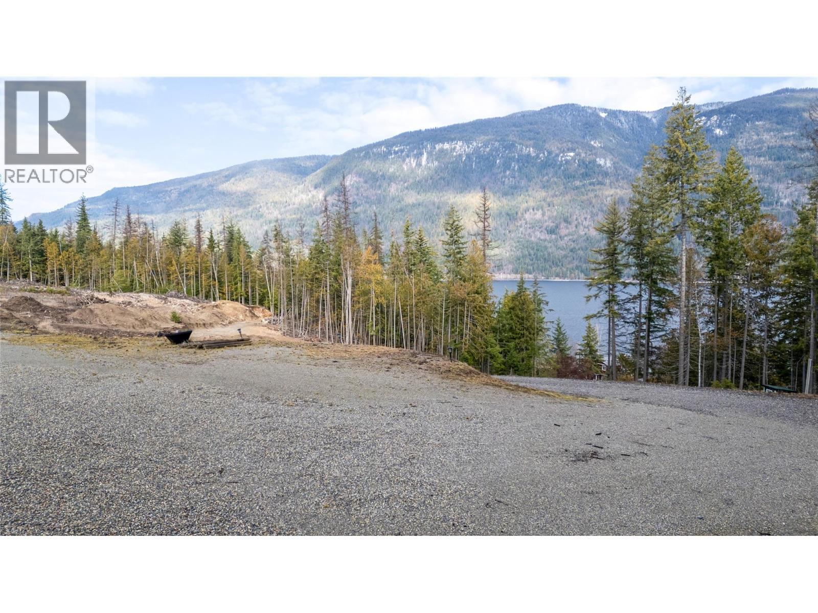 6226 Armstrong Road, Eagle Bay, British Columbia  V0E 1T0 - Photo 11 - 10376354