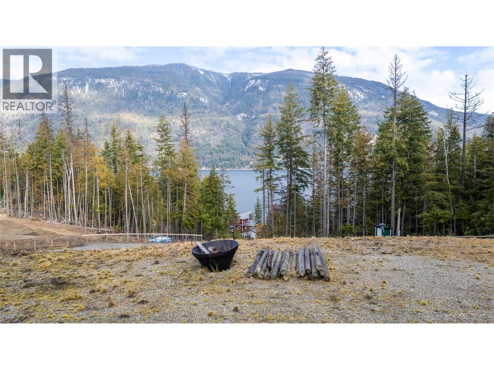 6226 Armstrong Road, Eagle Bay, British Columbia  V0E 1T0 - Photo 9 - 10376354