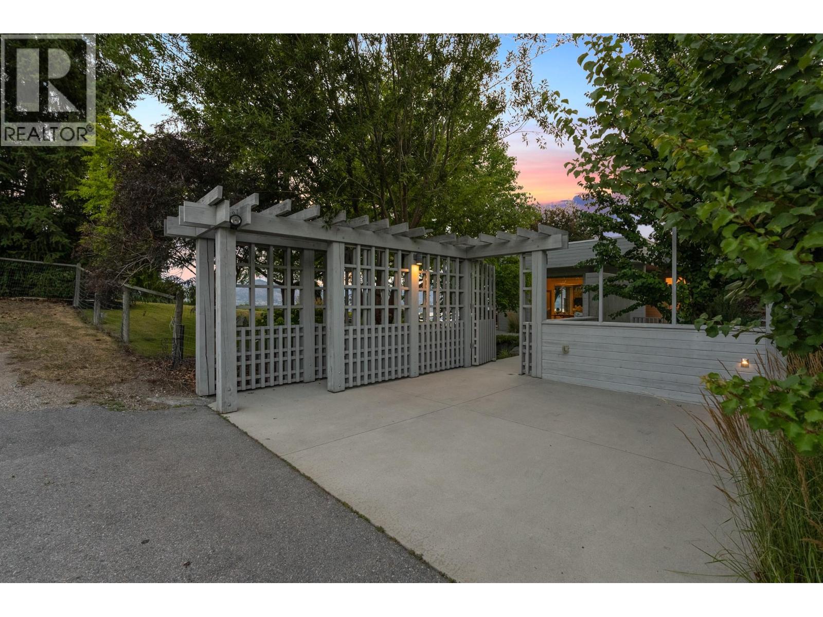 1030 King Drive, Naramata, British Columbia  V0H 1N1 - Photo 64 - 10376283