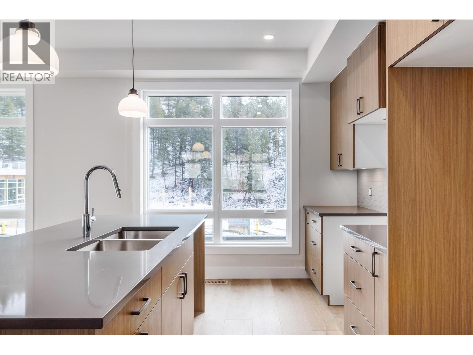 3425 Hilltown Drive Unit# 2, Kelowna, British Columbia  V1V 2B5 - Photo 10 - 10376345