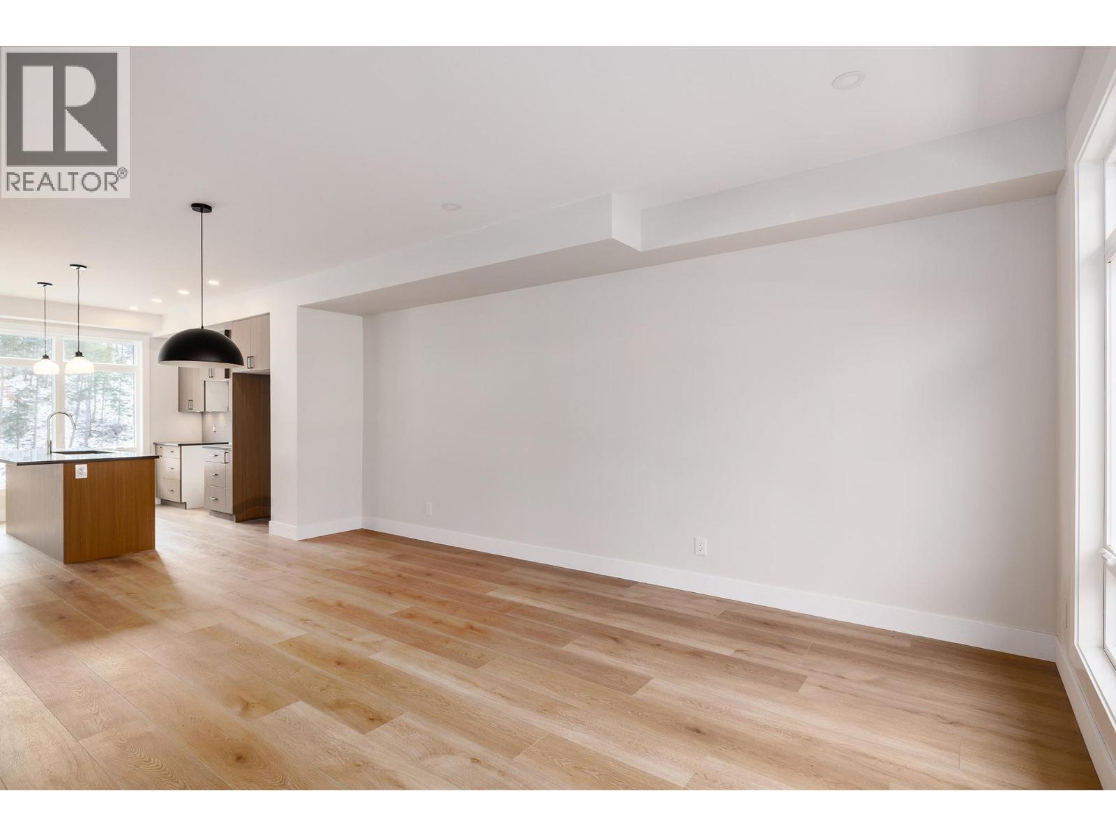 3425 Hilltown Drive Unit# 2, Kelowna, British Columbia  V1V 2B5 - Photo 4 - 10376345