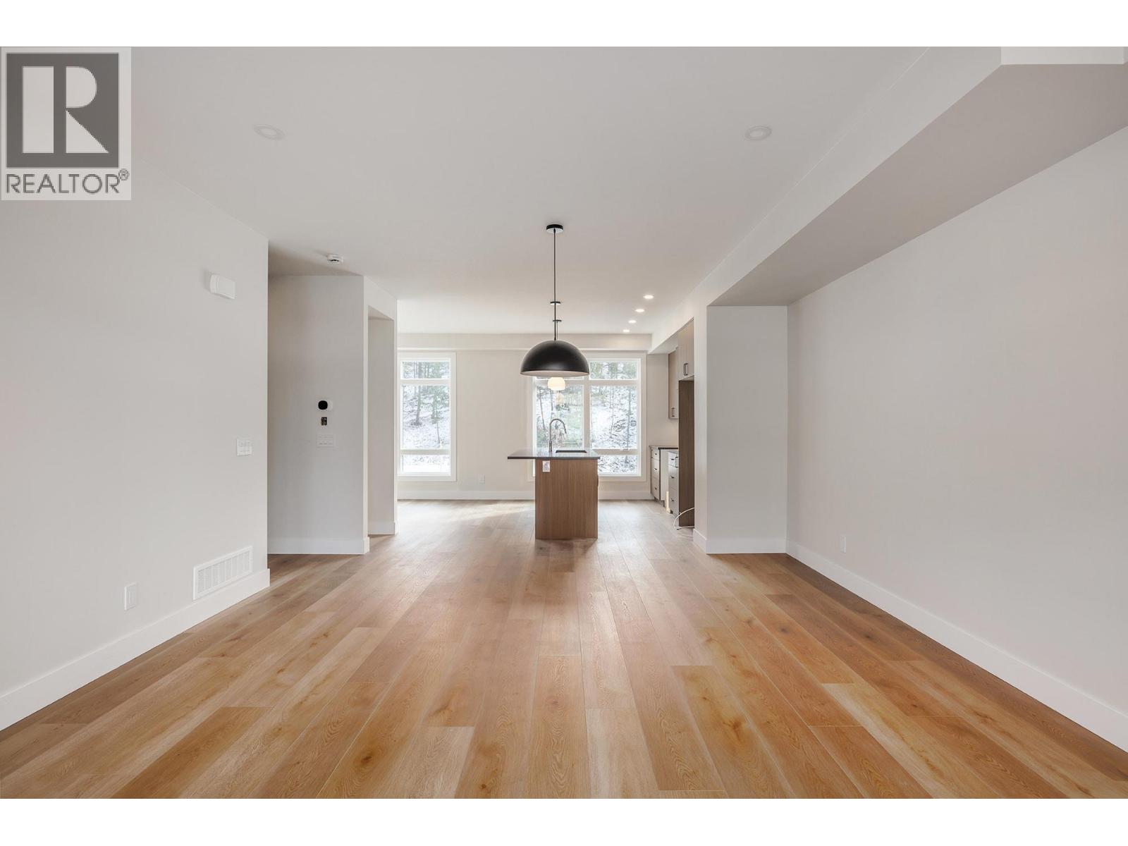 3425 Hilltown Drive Unit# 2, Kelowna, British Columbia  V1V 2B5 - Photo 5 - 10376345