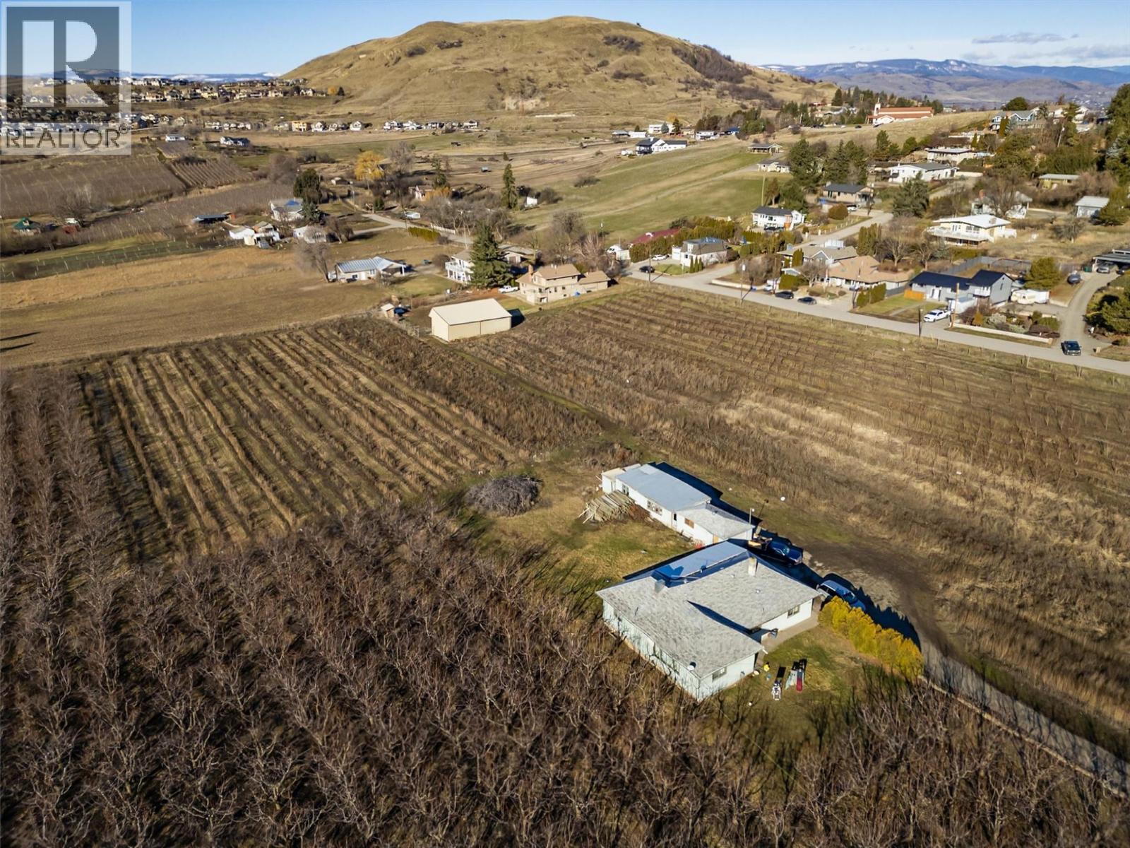 9810 Venables Drive, Coldstream, British Columbia  V1B 2J9 - Photo 10 - 10376335