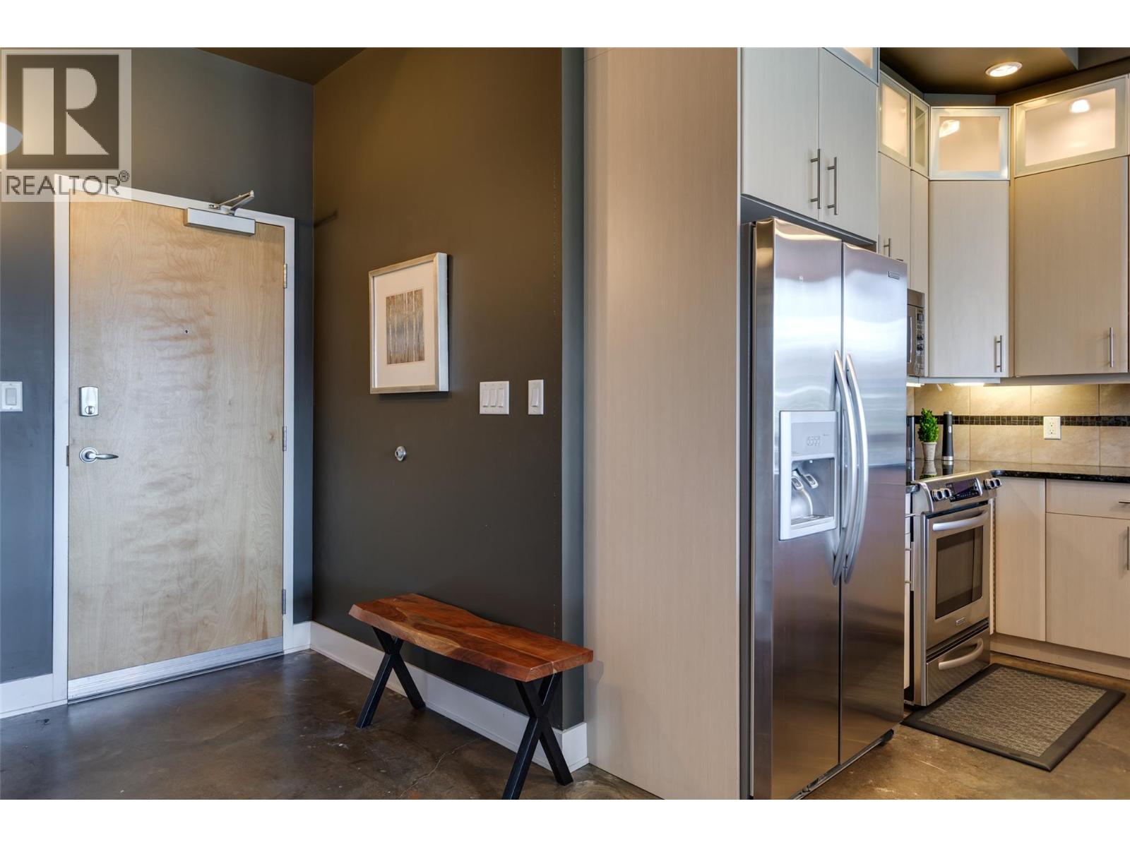 1329 Ellis Street Unit# 505, Kelowna, British Columbia  V1Y 9X5 - Photo 3 - 10376334