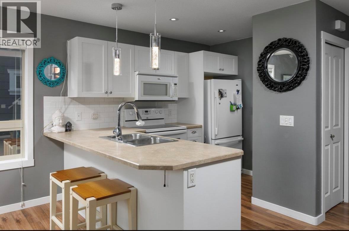 6822 Madrid Way Unit# 310, Kelowna, British Columbia  V1Z 3R8 - Photo 6 - 10376348