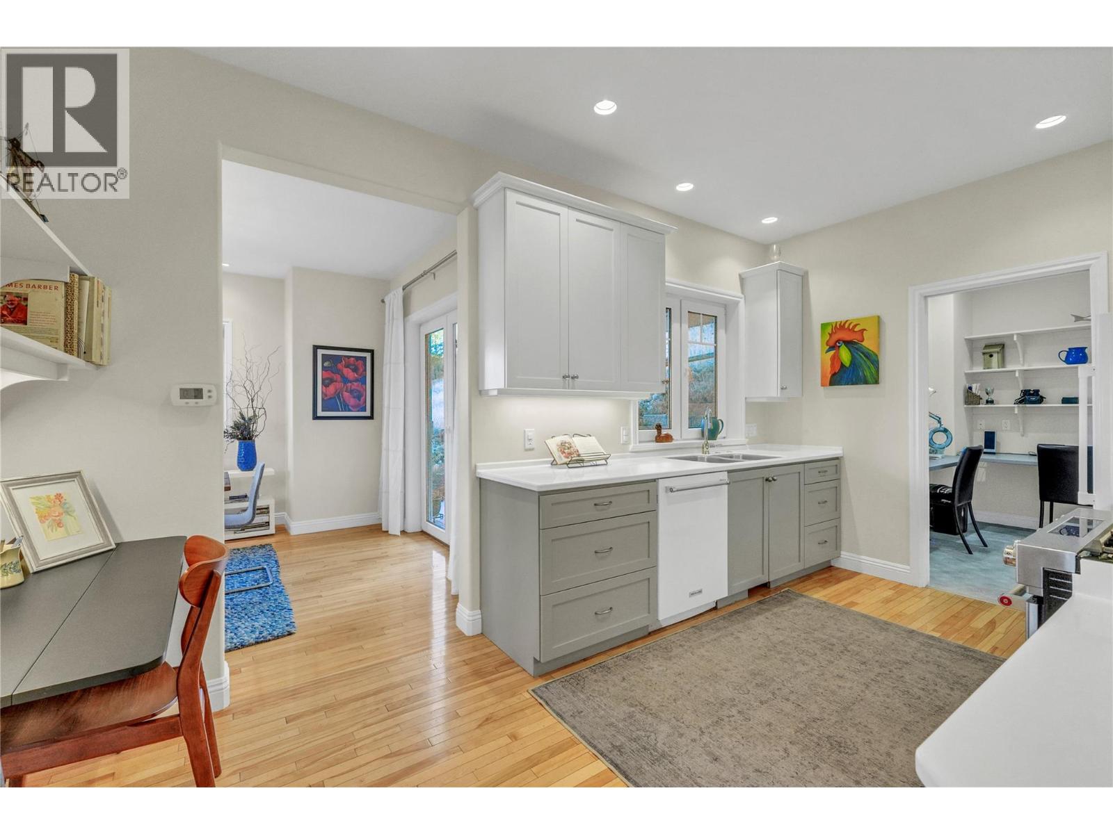 5733 Clark Street, Summerland, British Columbia  V0H 1Z4 - Photo 11 - 10373440