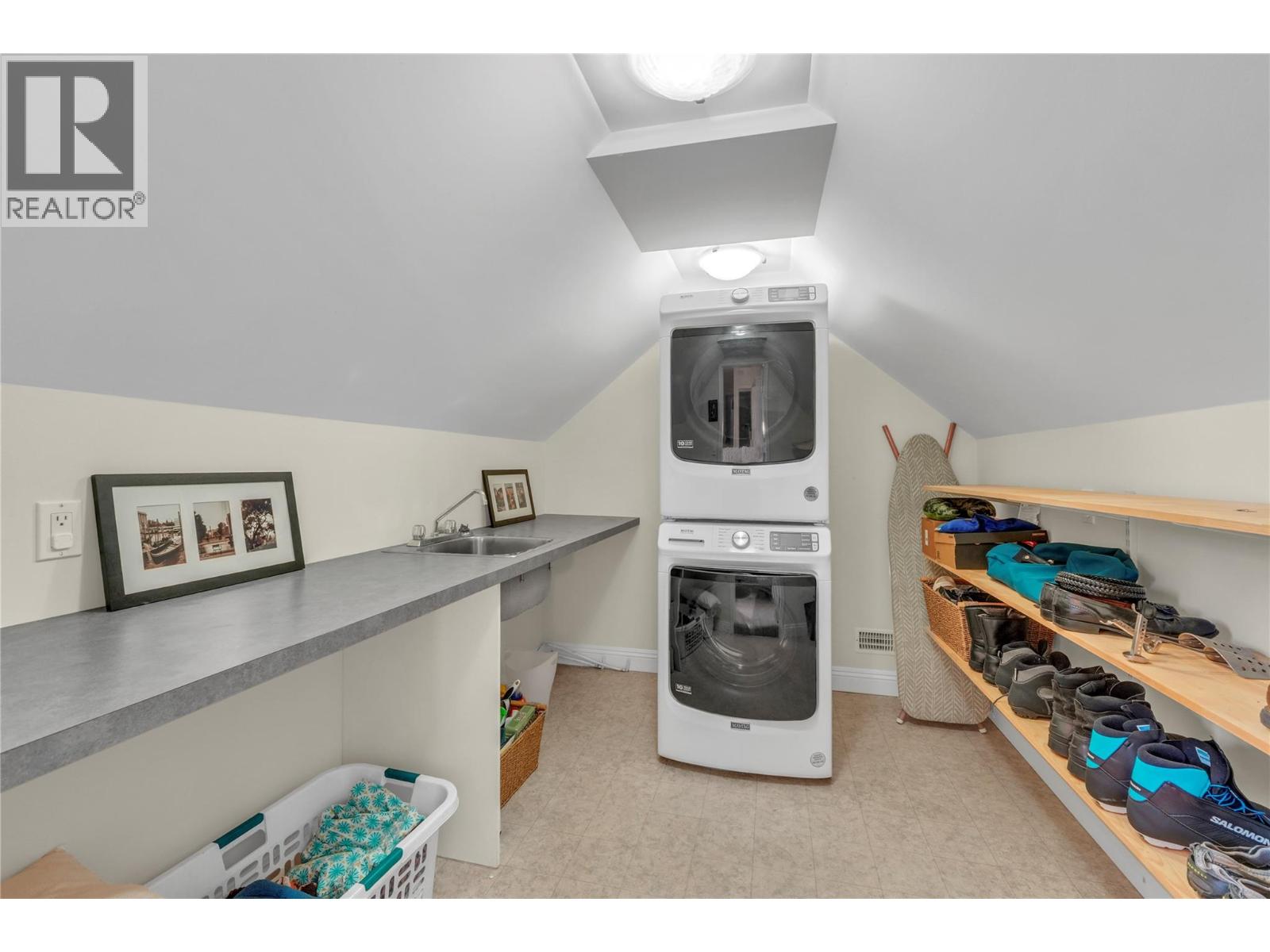 5733 Clark Street, Summerland, British Columbia  V0H 1Z4 - Photo 24 - 10373440