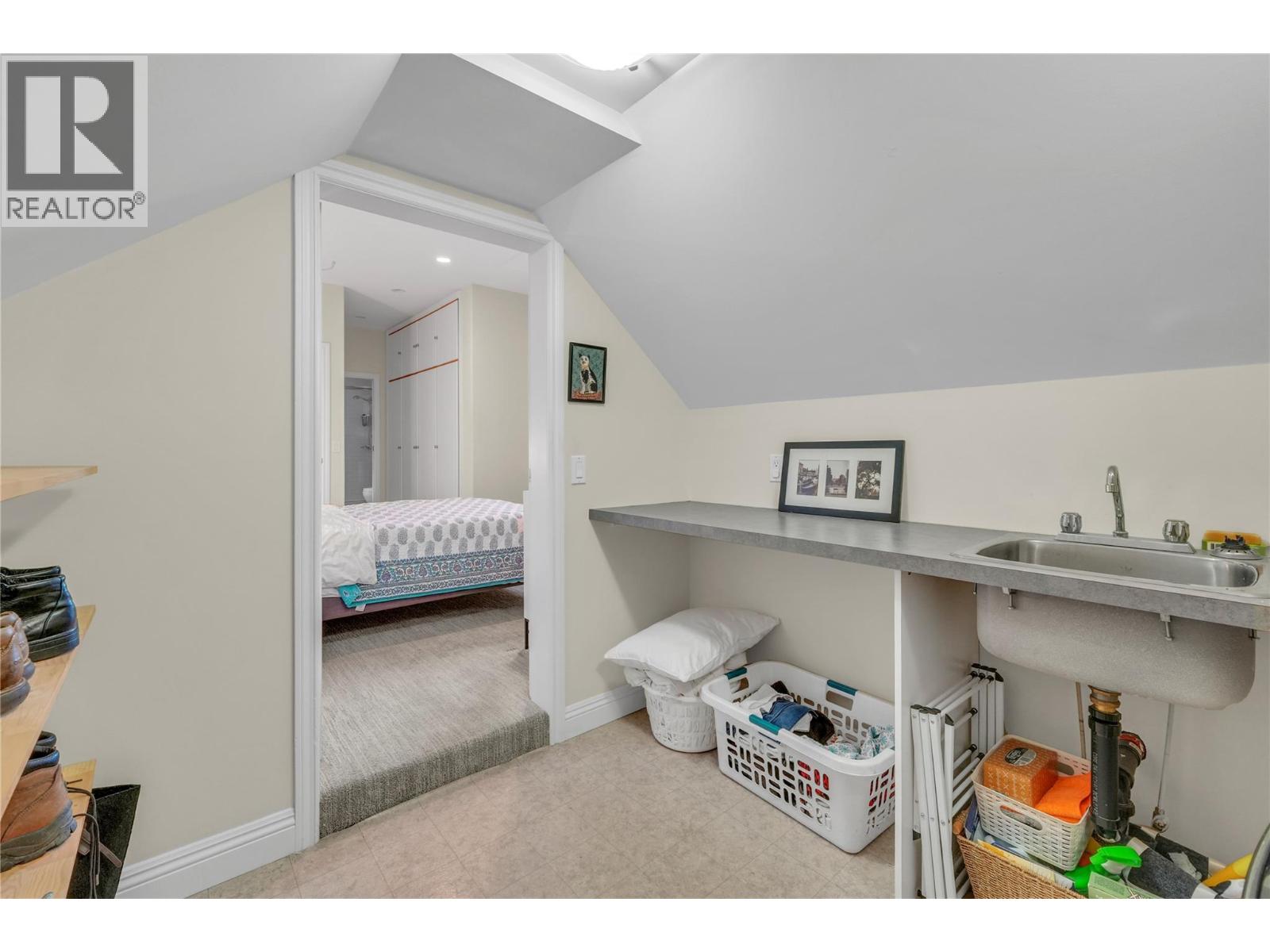 5733 Clark Street, Summerland, British Columbia  V0H 1Z4 - Photo 25 - 10373440