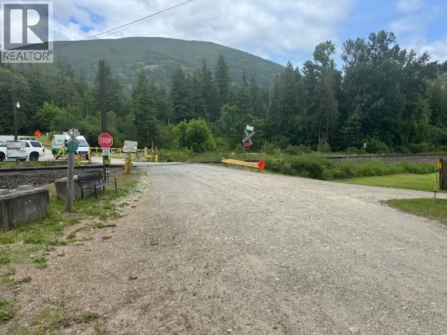 6592 Trans Canada Highway Unit# 7, Salmon Arm, British Columbia  V1E 4M2 - Photo 13 - 10376268