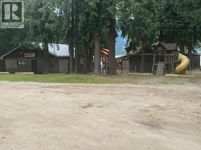 6592 Trans Canada Highway Unit# 7, Salmon Arm, British Columbia  V1E 4M2 - Photo 7 - 10376268