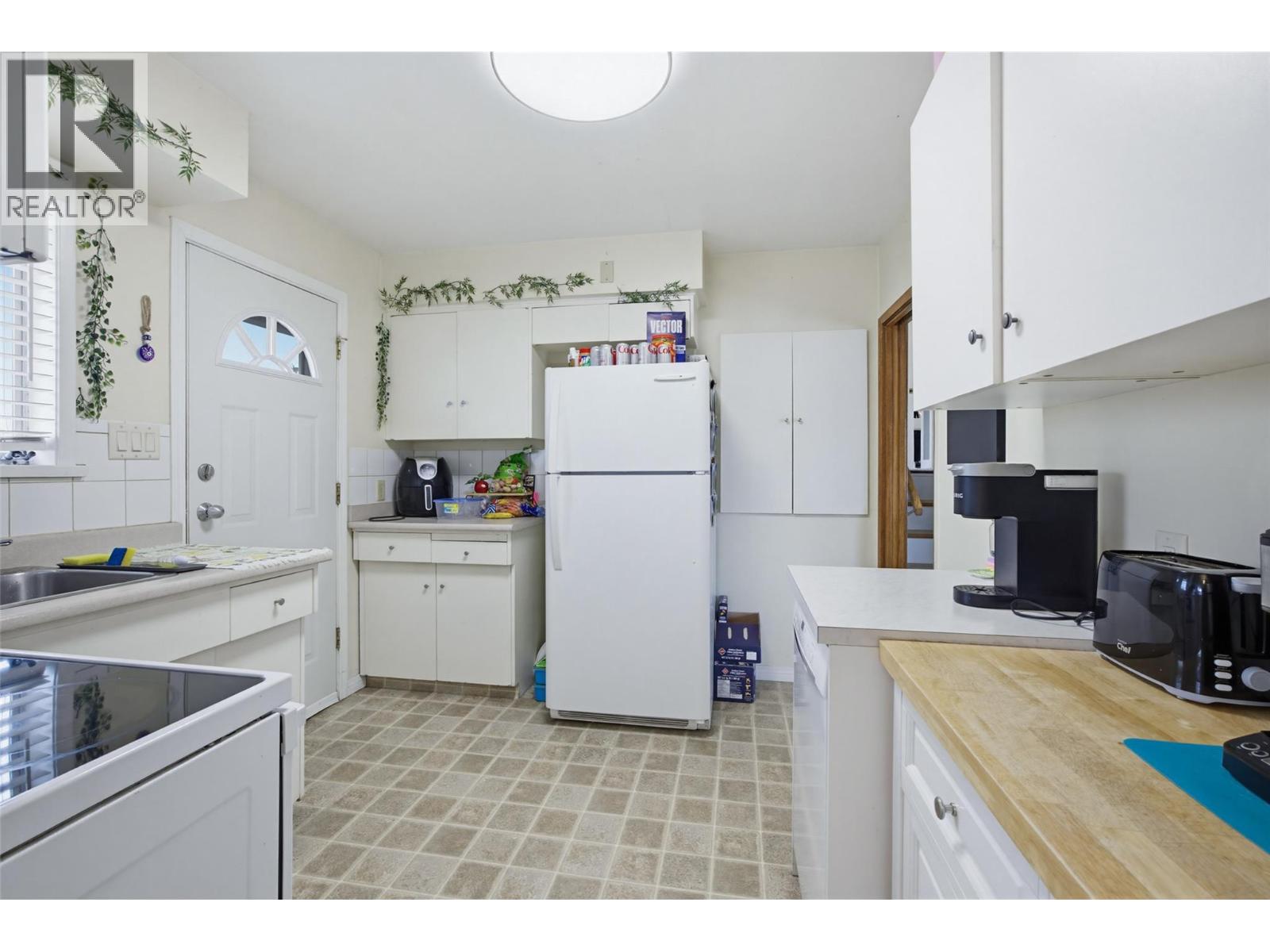 714 9th Street, Kamloops, British Columbia  V2B 2Y8 - Photo 10 - 10376373