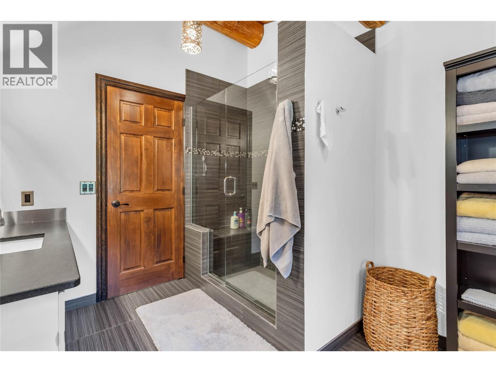 5738 Goudie Road, Kelowna, British Columbia  V1P 1M4 - Photo 52 - 10376148