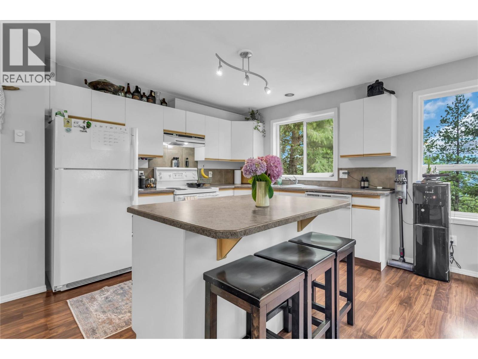 5738 Goudie Road, Kelowna, British Columbia  V1P 1M4 - Photo 65 - 10376148