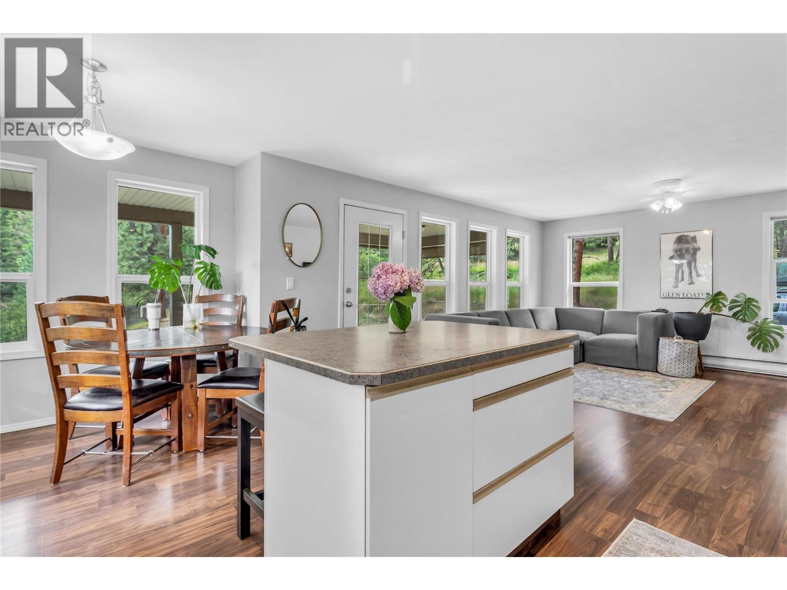 5738 Goudie Road, Kelowna, British Columbia  V1P 1M4 - Photo 67 - 10376148