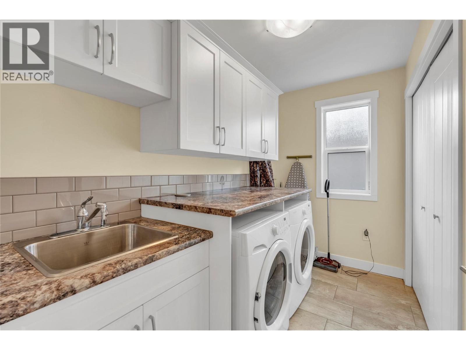 1011 Dynes Avenue, Penticton, British Columbia  V2A 1E9 - Photo 18 - 10375699