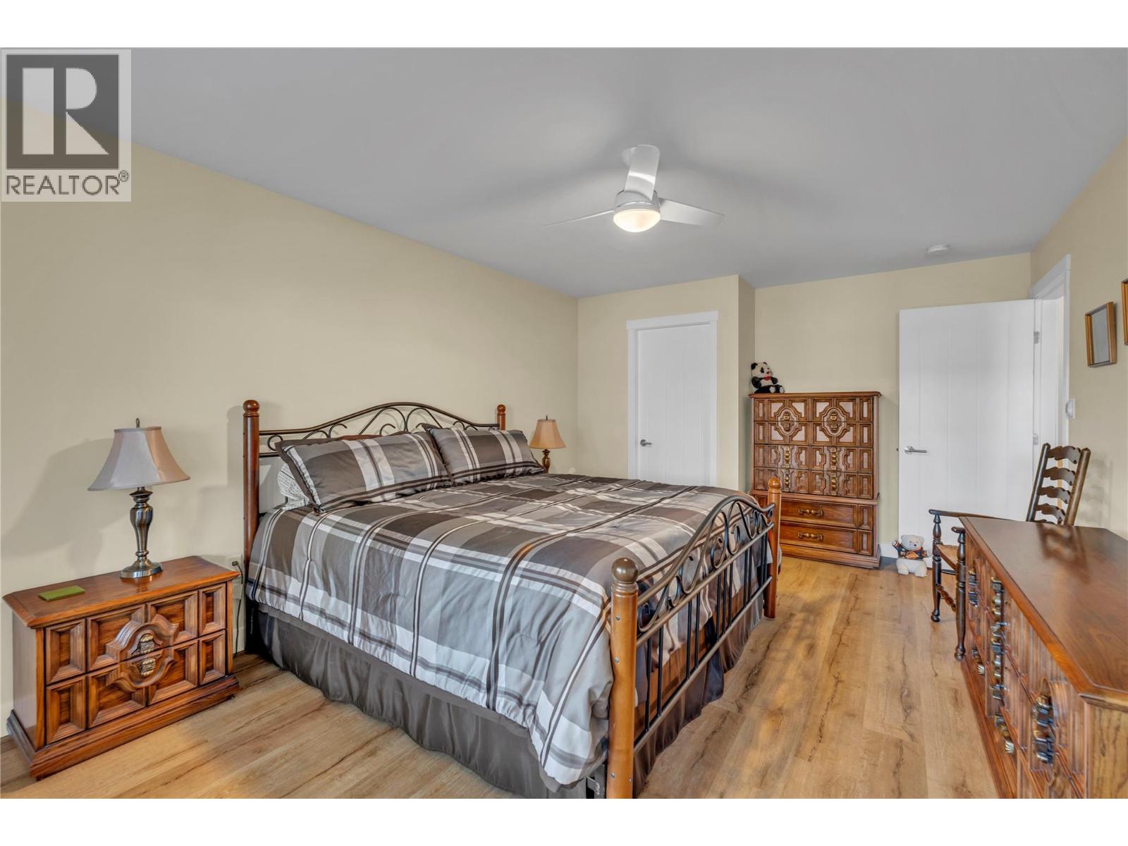 1011 Dynes Avenue, Penticton, British Columbia  V2A 1E9 - Photo 37 - 10375699