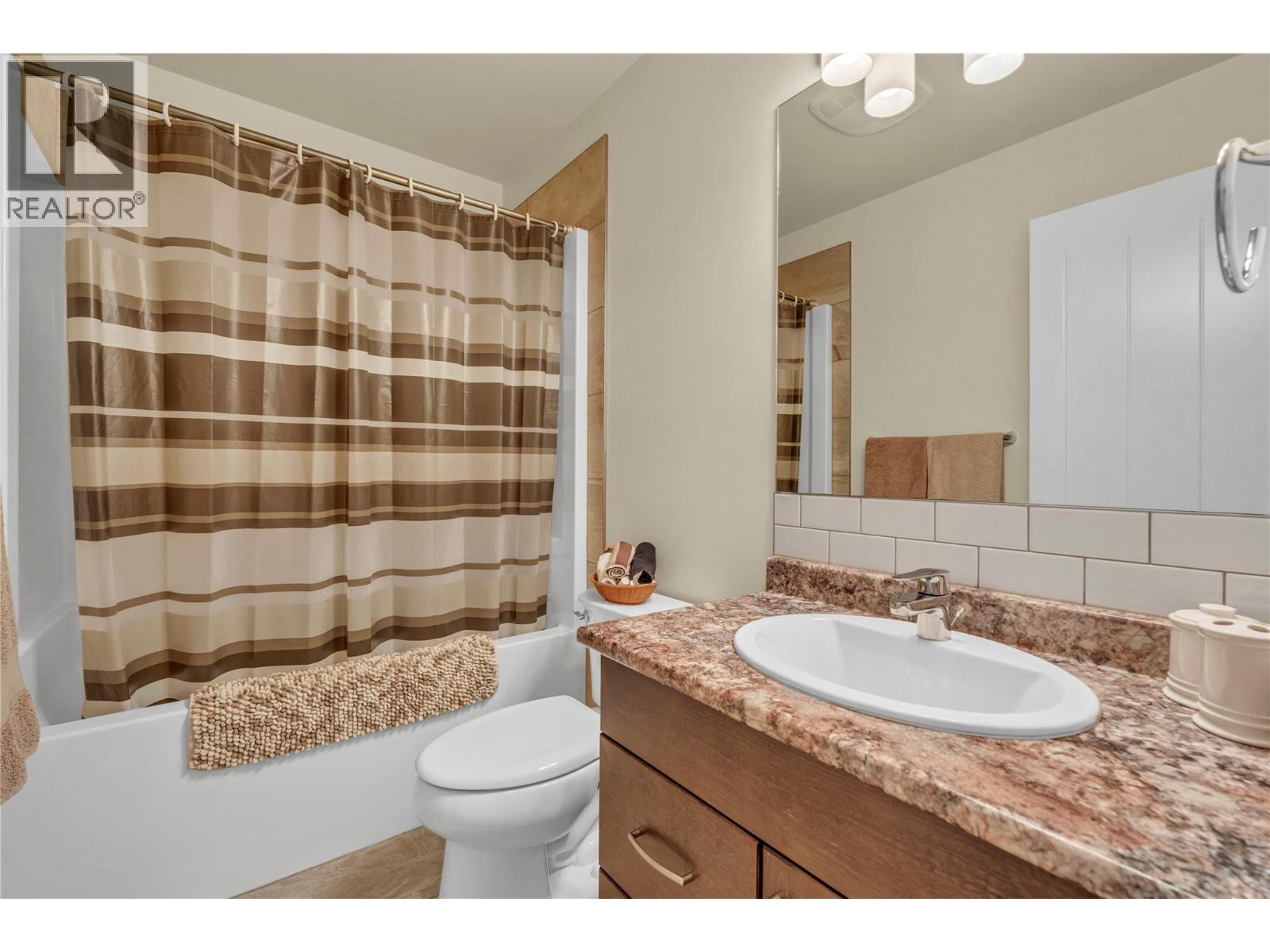 1011 Dynes Avenue, Penticton, British Columbia  V2A 1E9 - Photo 39 - 10375699