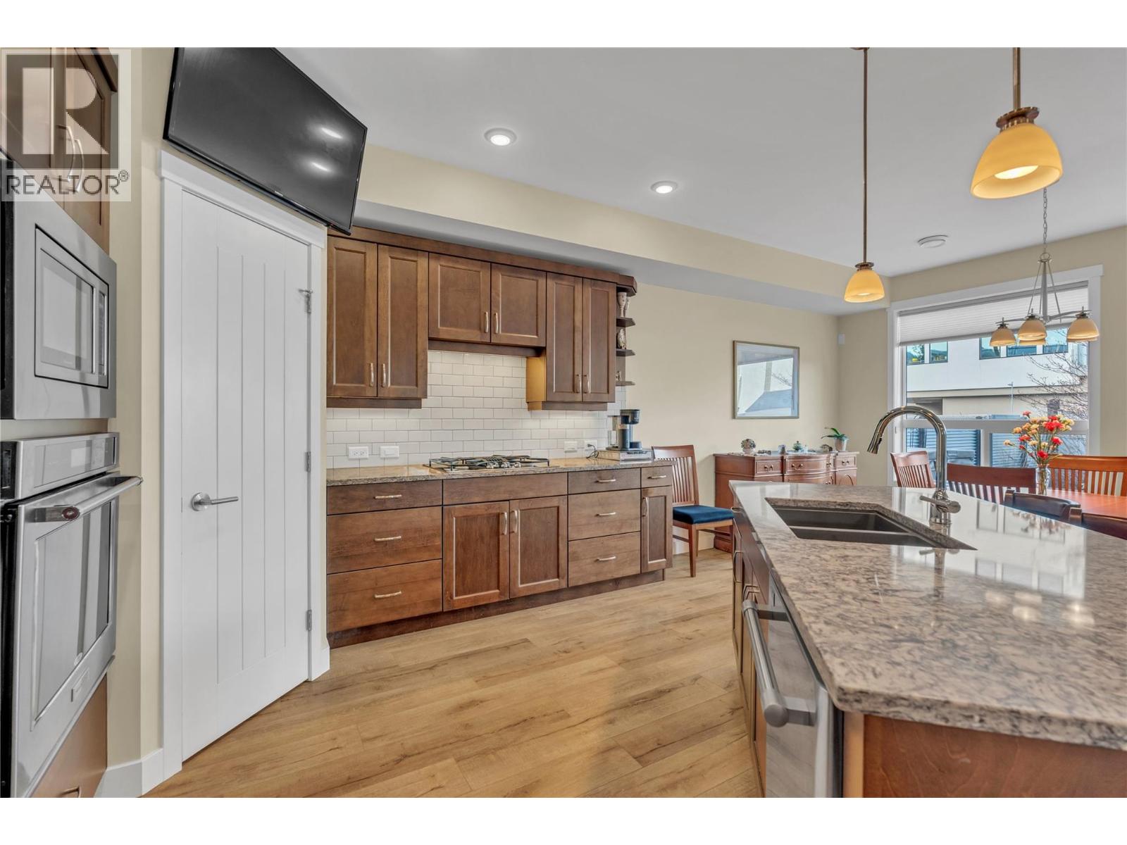 1011 Dynes Avenue, Penticton, British Columbia  V2A 1E9 - Photo 7 - 10375699