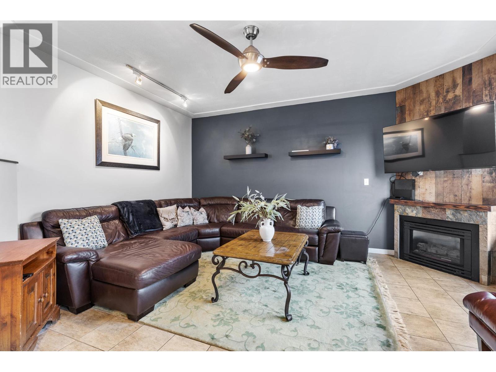 198 Ritchie Court, Kelowna, British Columbia  V1V 2A8 - Photo 3 - 10376265