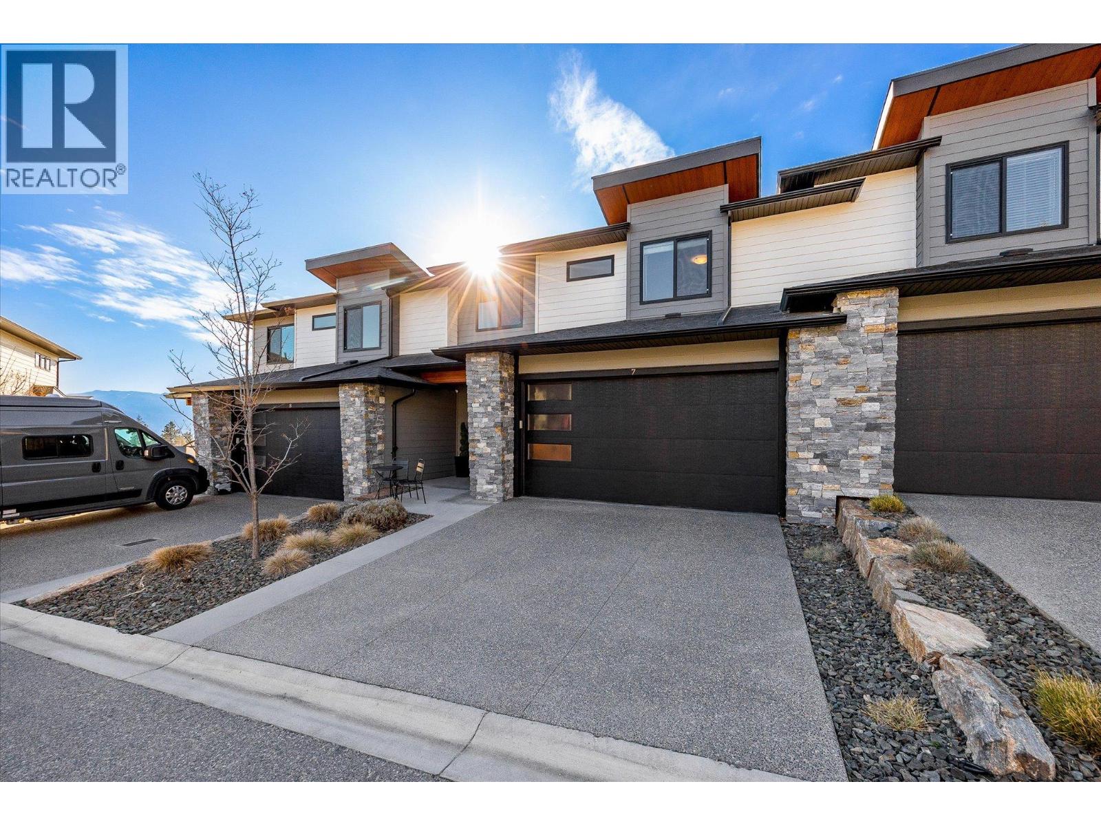 2575 Eagle Ridge Drive Unit# 7, West Kelowna, British Columbia  V4T 0B7 - Photo 1 - 10374540