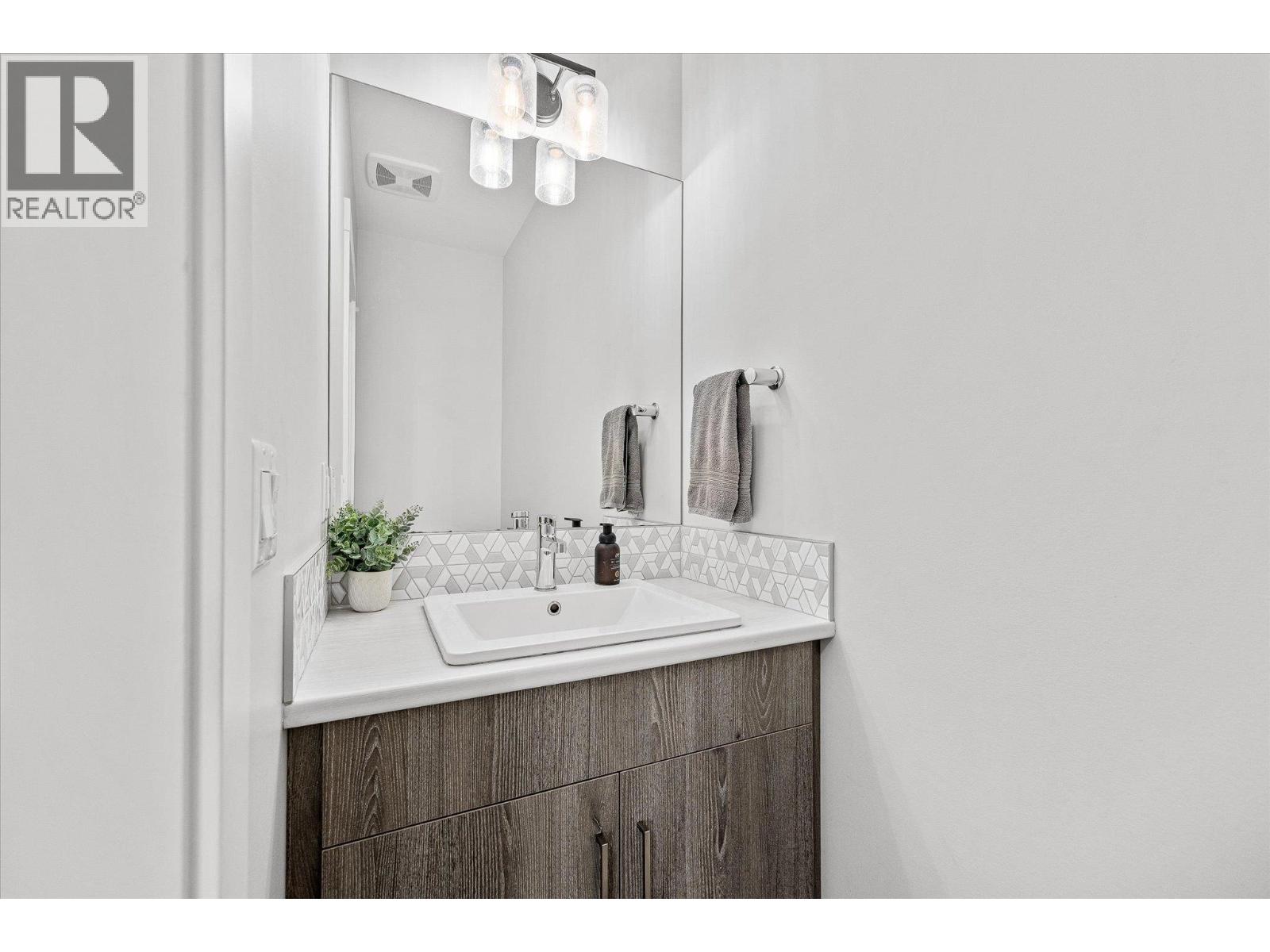 2575 Eagle Ridge Drive Unit# 7, West Kelowna, British Columbia  V4T 0B7 - Photo 9 - 10374540